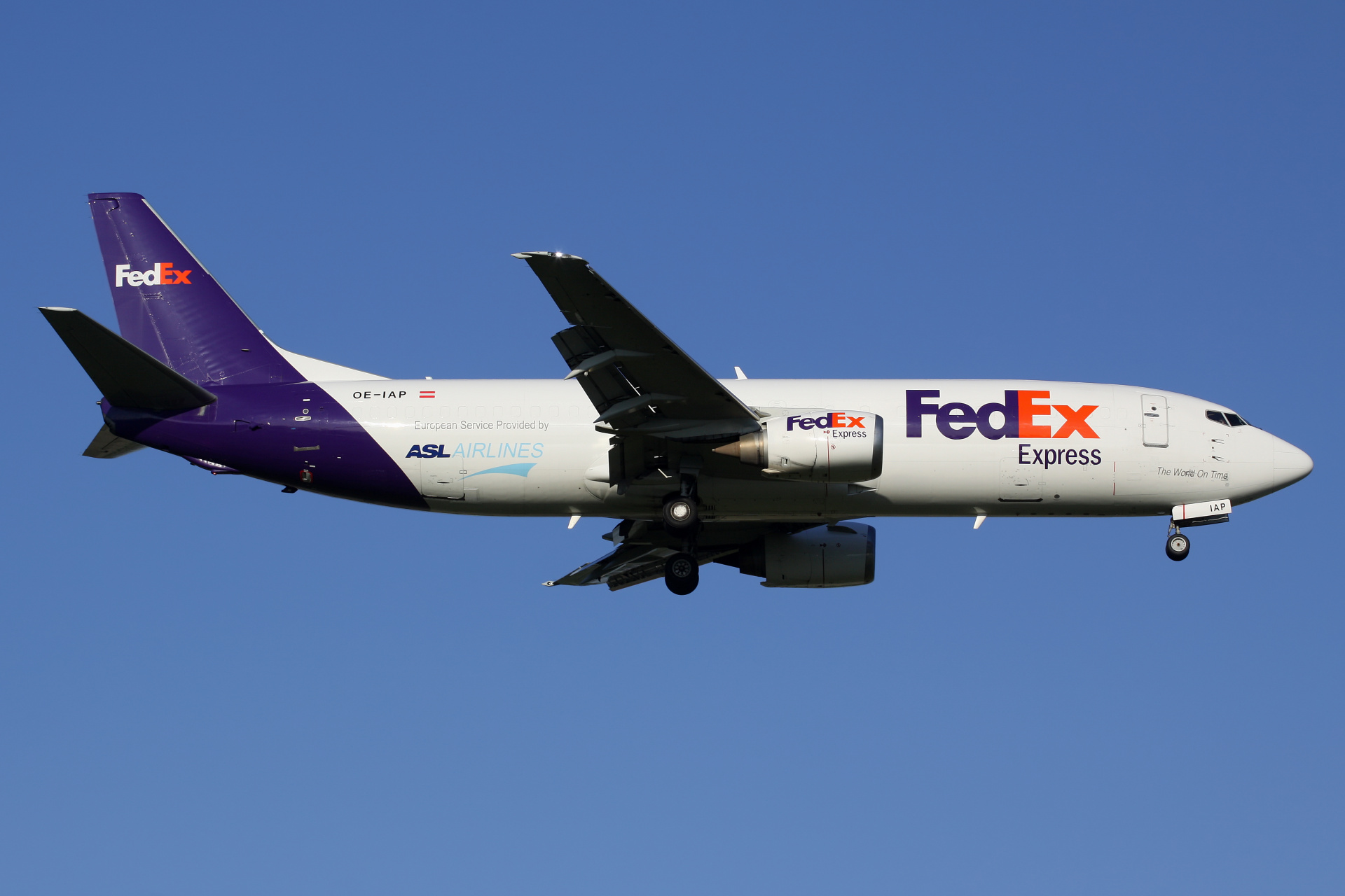 BDSF, OE-IAP, FedEx Express (ASL Airlines Belgium) (Samoloty » Spotting na EPWA » Boeing 737-400F)