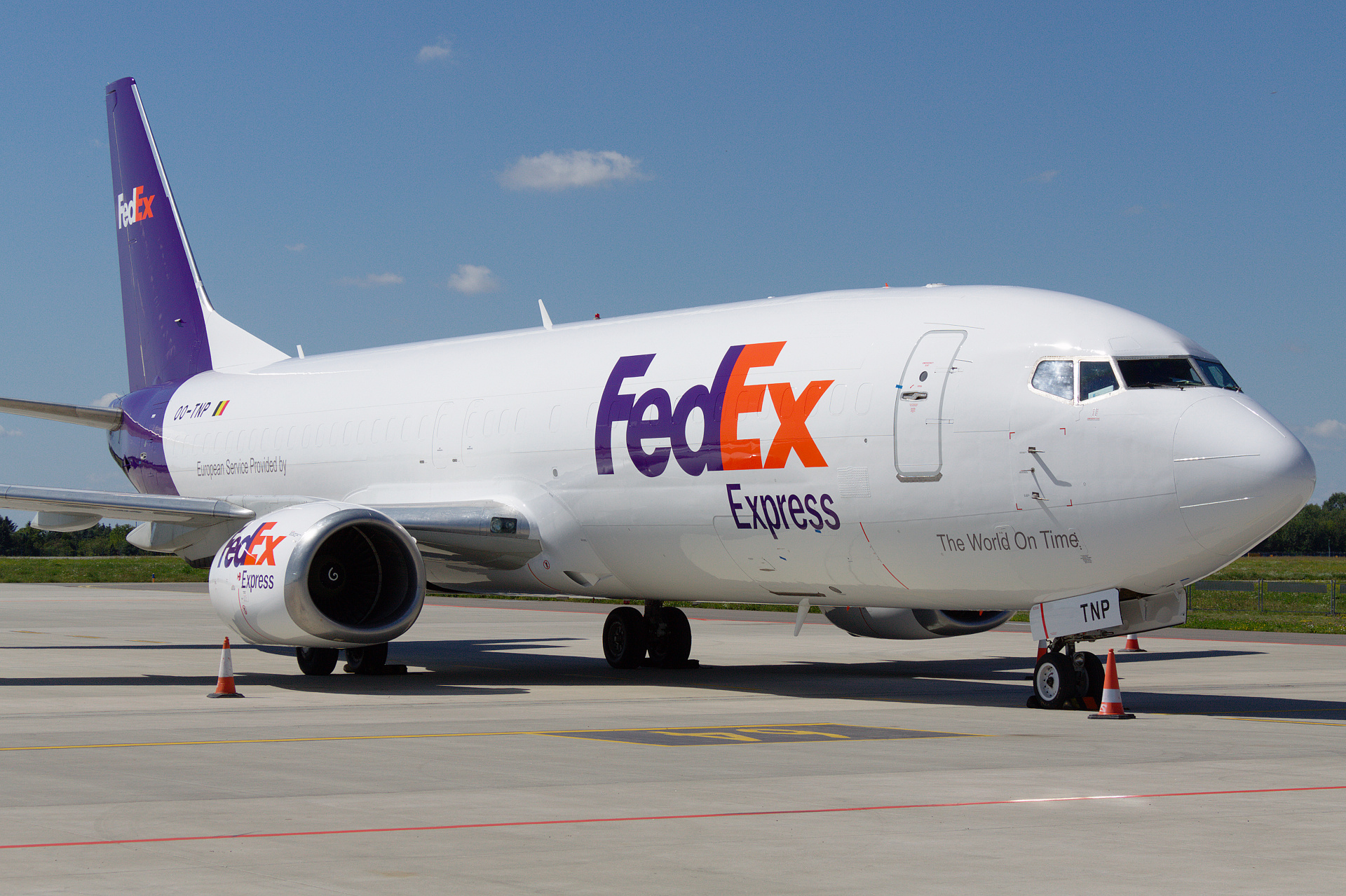 BDSF, OO-TNP, FedEx Express (Aircraft » EPWA Spotting » Boeing 737-400F)