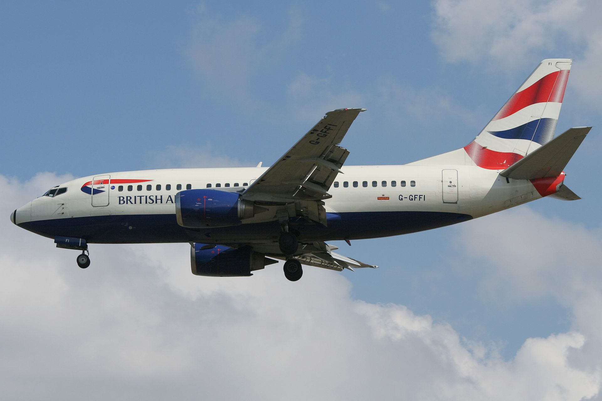 G-GFFI, British Airways (Samoloty » Spotting na EPWA » Boeing 737-500)
