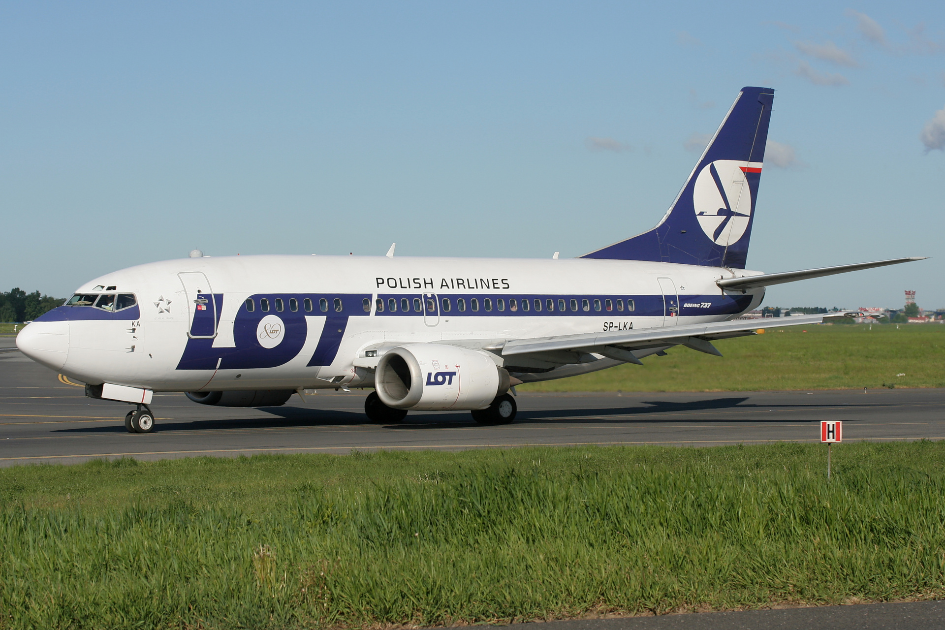 SP-LKA (naklejka 80-tej rocznicy) (Samoloty » Spotting na EPWA » Boeing 737-500 » Polskie Linie Lotnicze LOT)