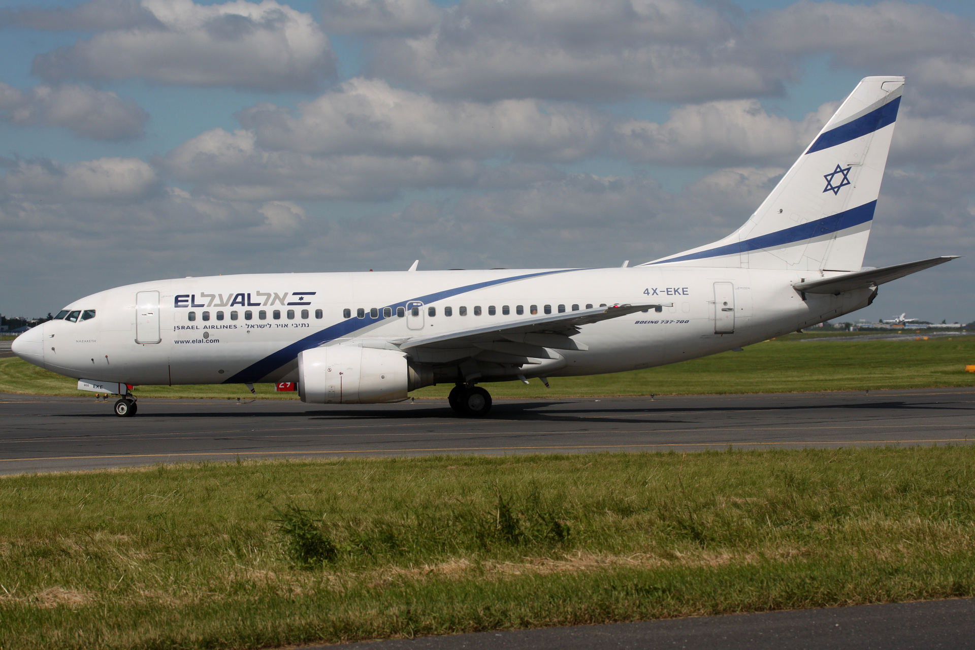4X-EKE, El Al Israel Airlines (Samoloty » Spotting na EPWA » Boeing 737-700)