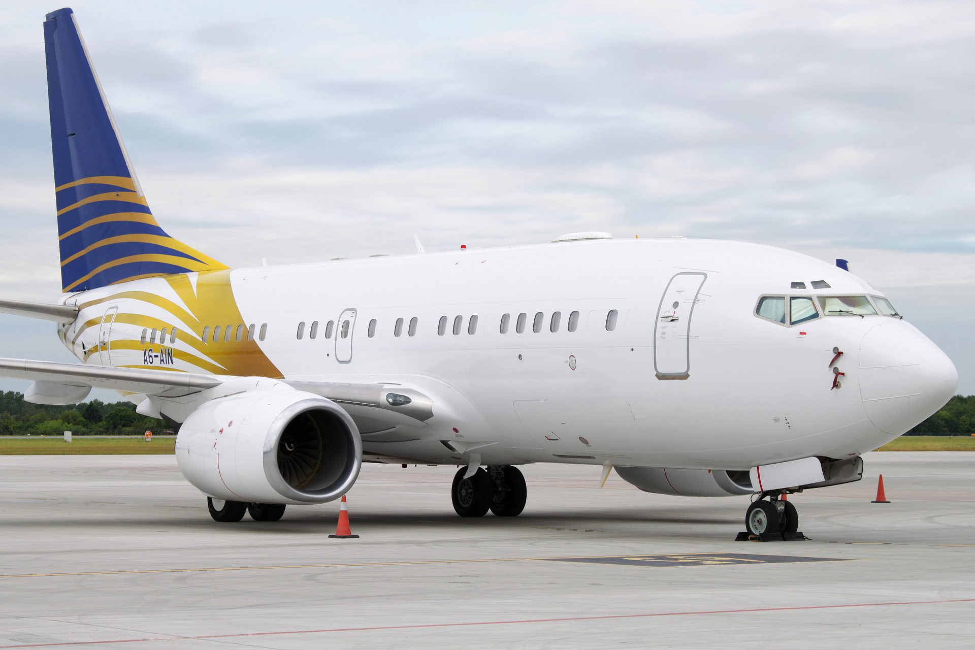A6-AIN, Royal Jet (Aircraft » EPWA Spotting » Boeing 737-700 » BBJ)