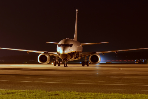 VP-BRT, Longtail Aviation