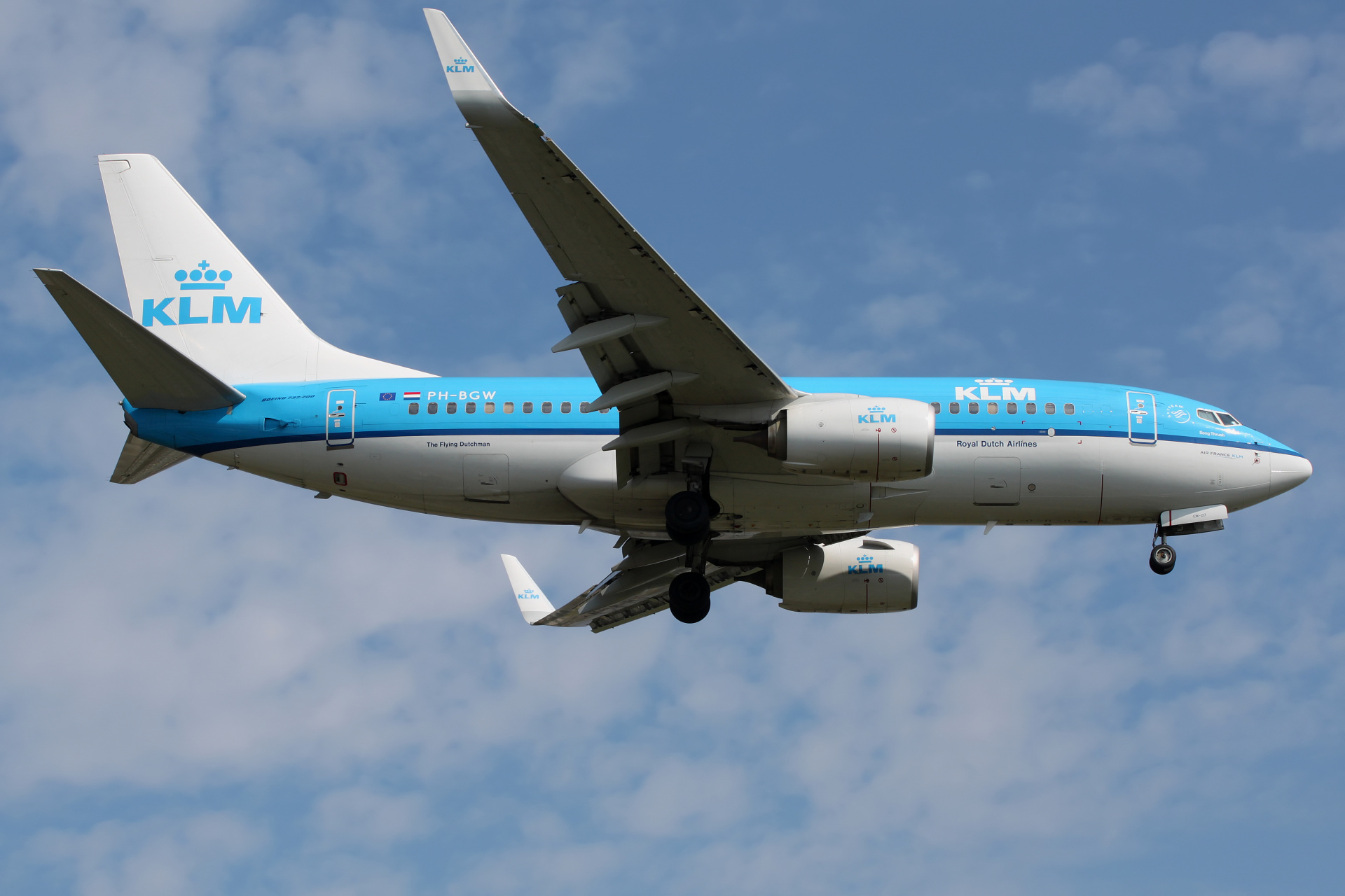 PH-BGW (Aircraft » EPWA Spotting » Boeing 737-700 » KLM Royal Dutch Airlines)