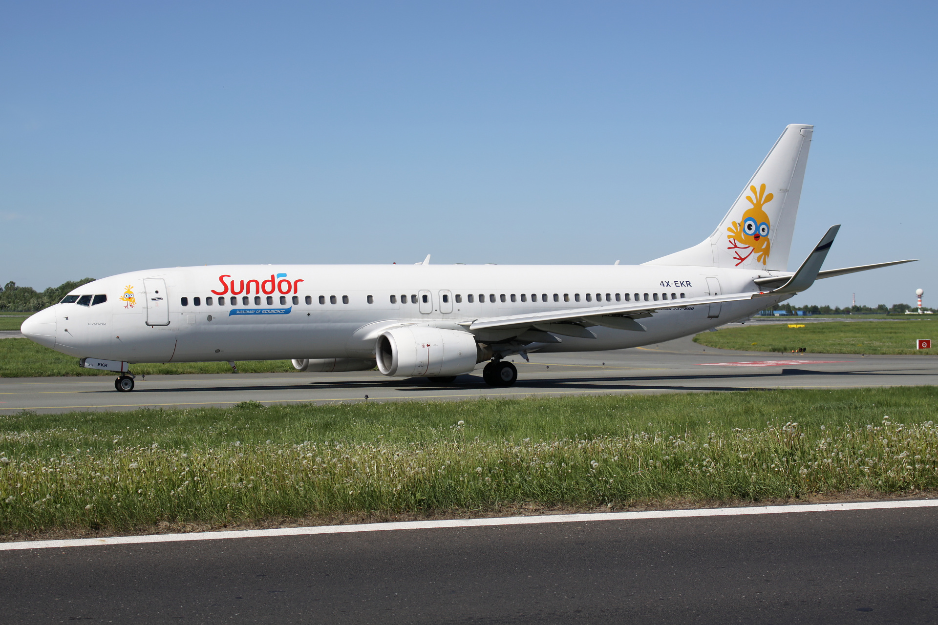 4X-EKR, Sun d'Or International Airlines (Samoloty » Spotting na EPWA » Boeing 737-800)