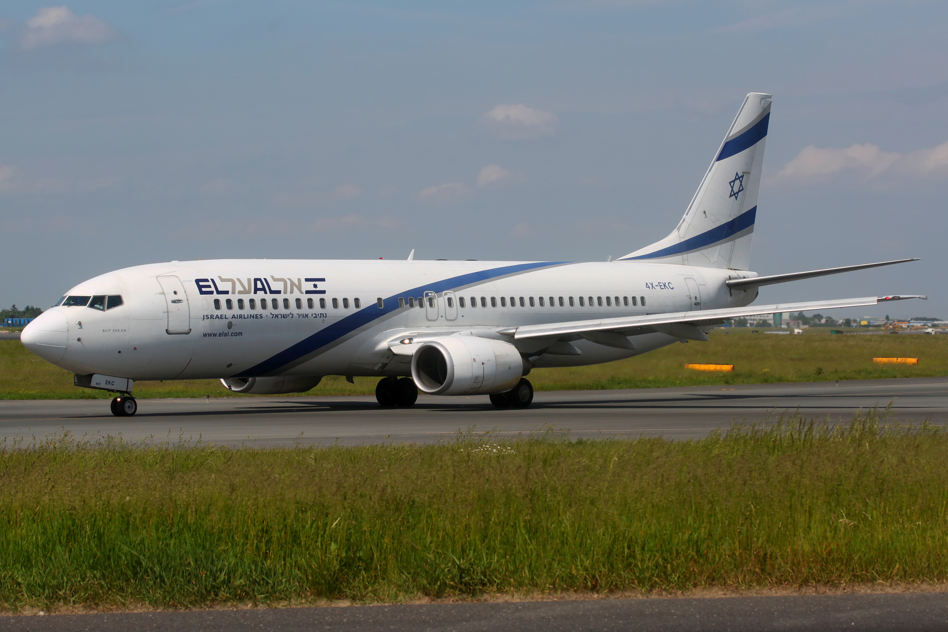 4X-EKC (Samoloty » Spotting na EPWA » Boeing 737-800 » El Al Israel Airlines)