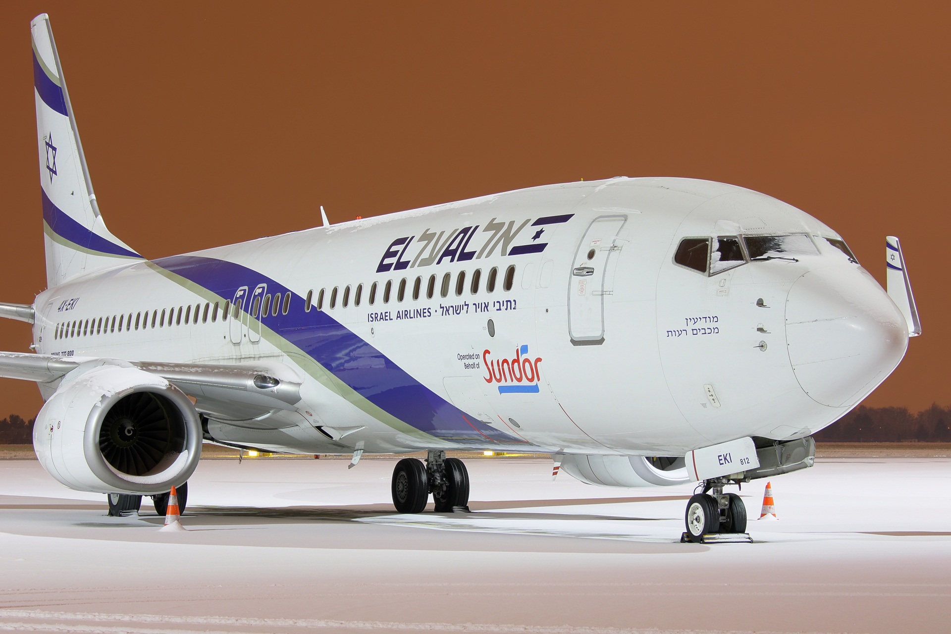 4X-EKI (Sund'or) (Samoloty » Spotting na EPWA » Boeing 737-800 » El Al Israel Airlines)