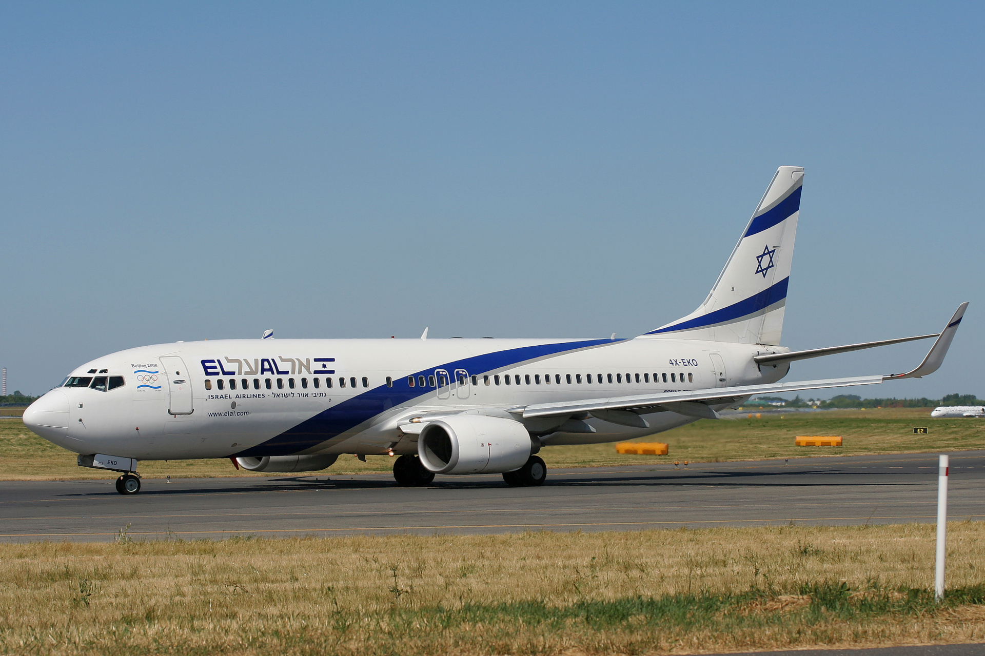 4X-EKO (Beijing 2008 Olympic Games sticker) (Aircraft » EPWA Spotting » Boeing 737-800 » El Al Israel Airlines)