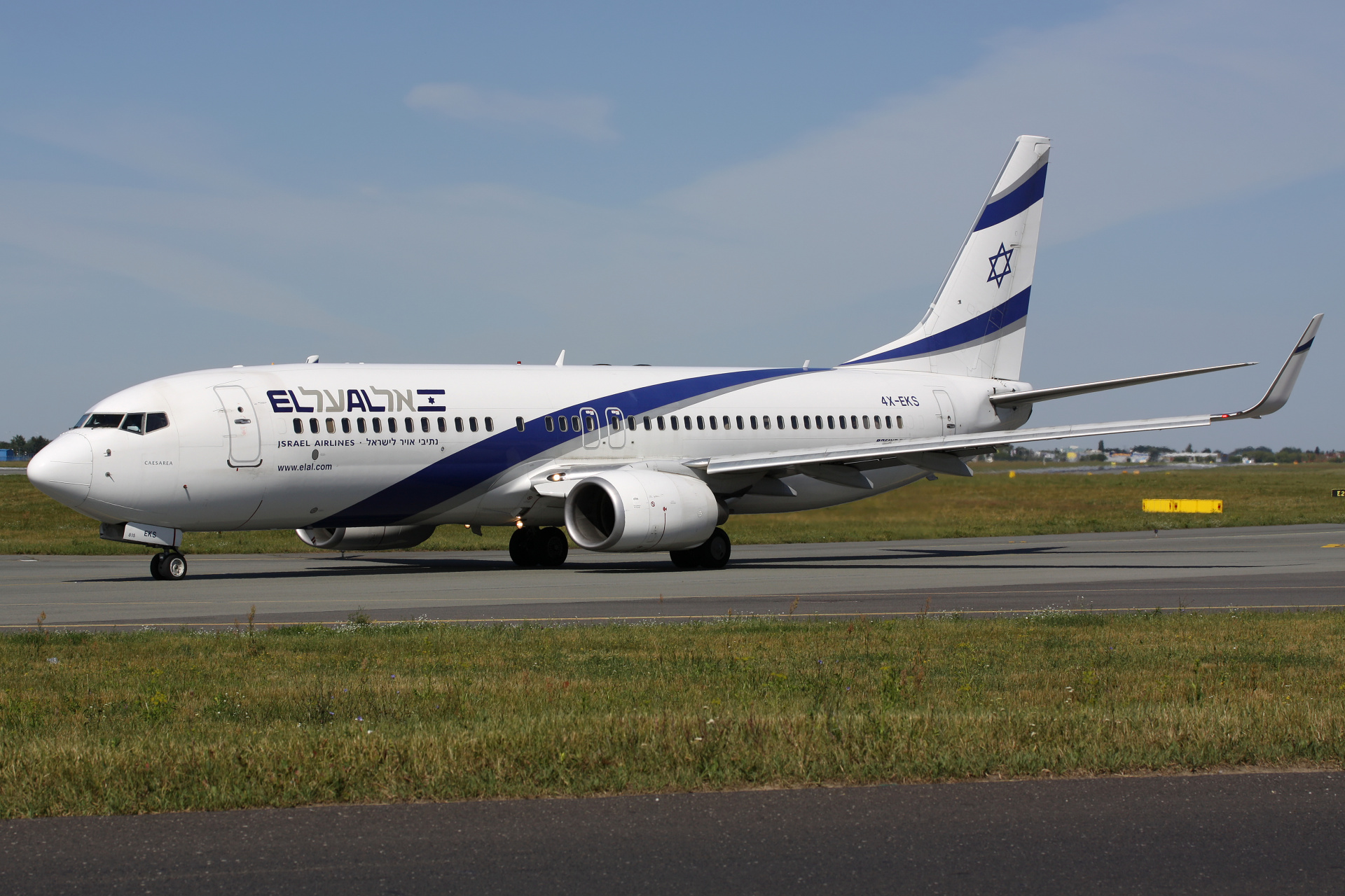 4X-EKS (Aircraft » EPWA Spotting » Boeing 737-800 » El Al Israel Airlines)