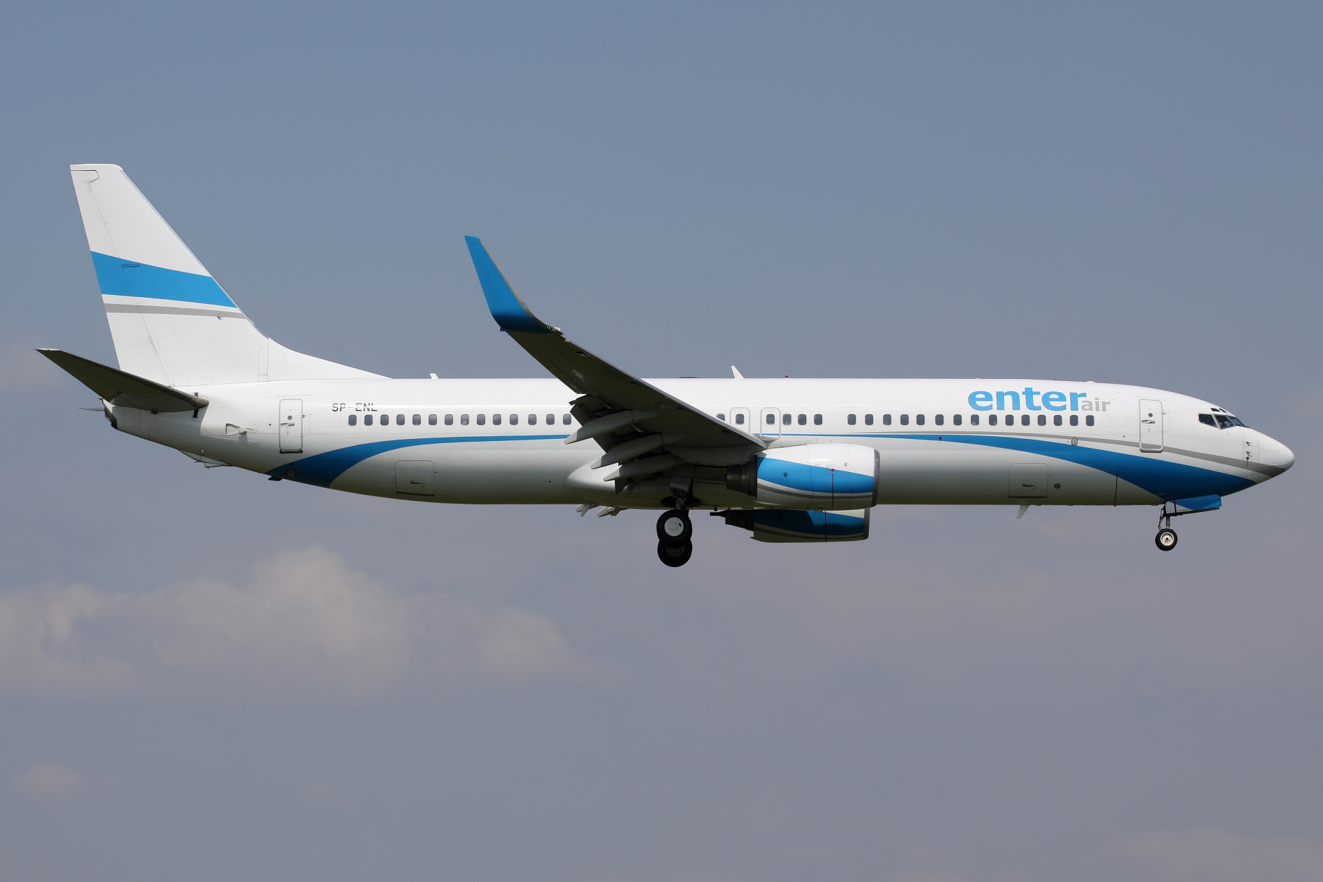 SP-ENL (Aircraft » EPWA Spotting » Boeing 737-800 » Enter Air)