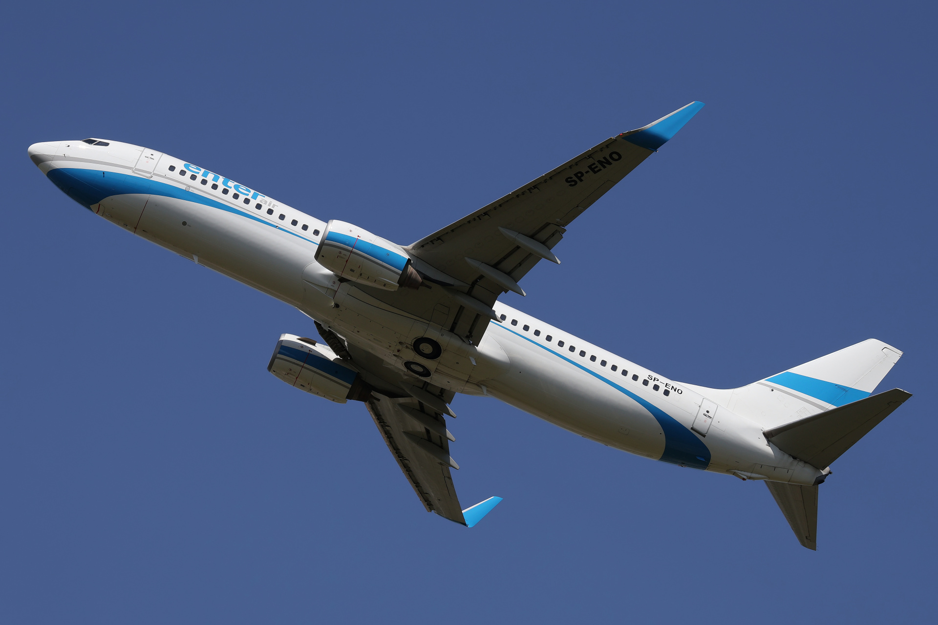 SP-ENO (Aircraft » EPWA Spotting » Boeing 737-800 » Enter Air)