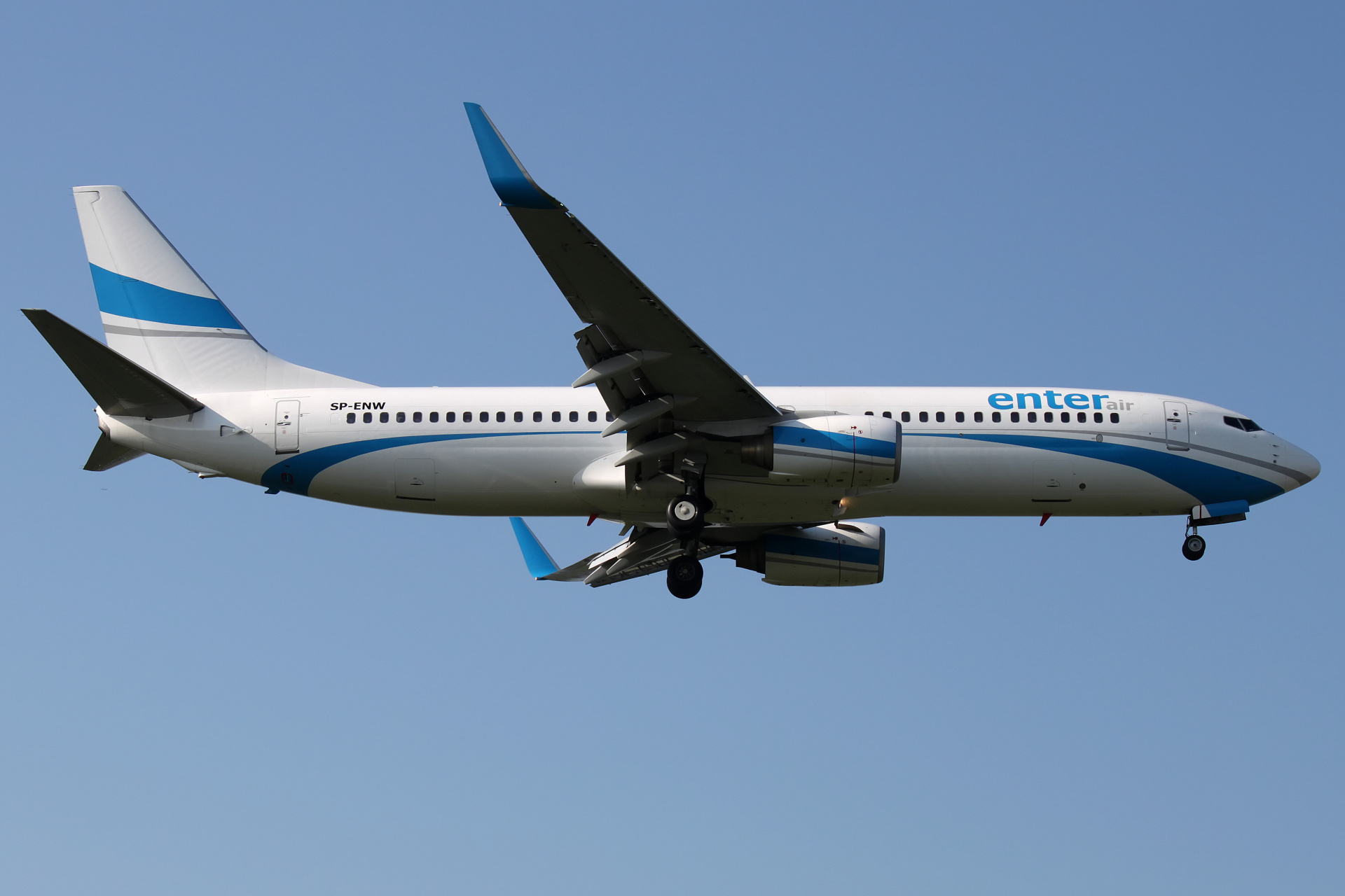SP-ENW (Aircraft » EPWA Spotting » Boeing 737-800 » Enter Air)