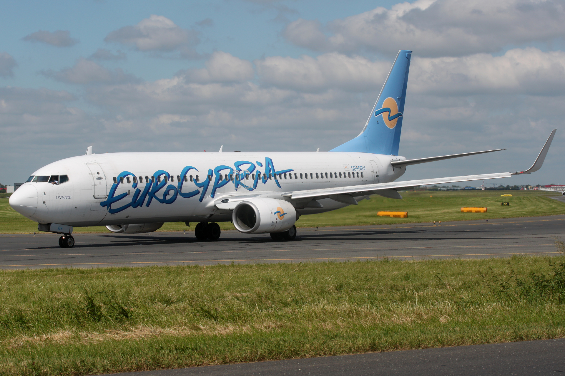 5B-DBV (Aircraft » EPWA Spotting » Boeing 737-800 » Eurocypria)