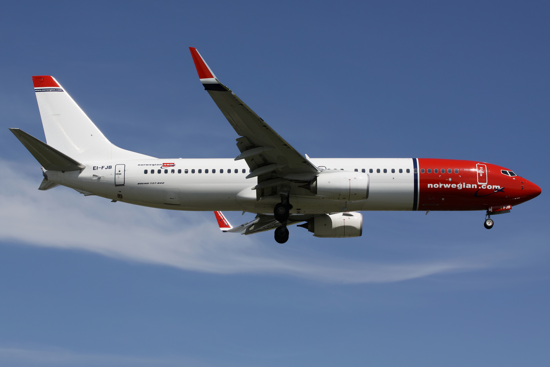 EI-FJB, Norwegian Air International (Samoloty » Spotting na EPWA » Boeing 737-800 » Norwegian Air)