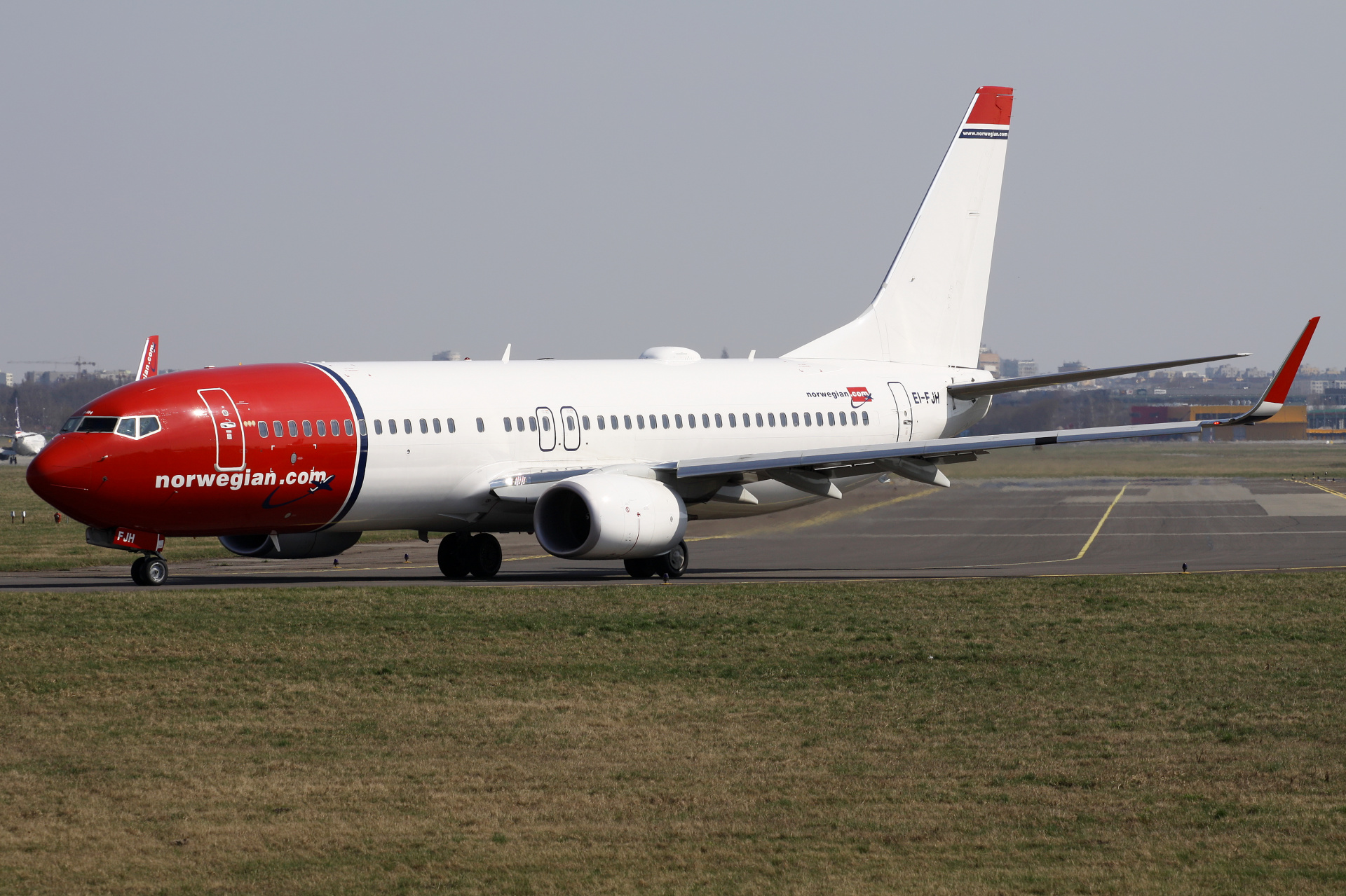 EI-FJH, Norwegian Air International (Samoloty » Spotting na EPWA » Boeing 737-800 » Norwegian Air)