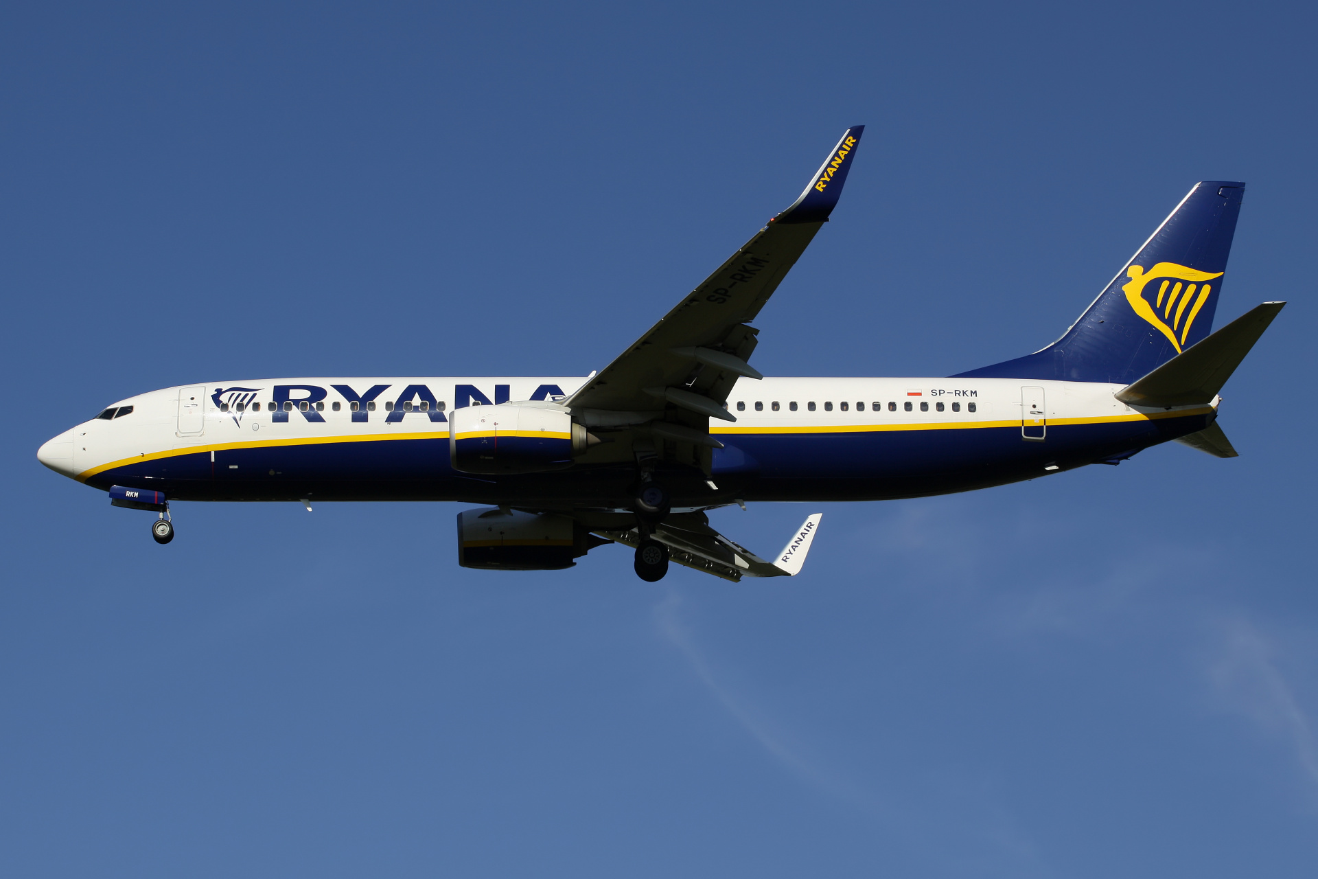SP-RKM, Ryanair Sun (Samoloty » Spotting na EPWA » Boeing 737-800 » Ryanair)