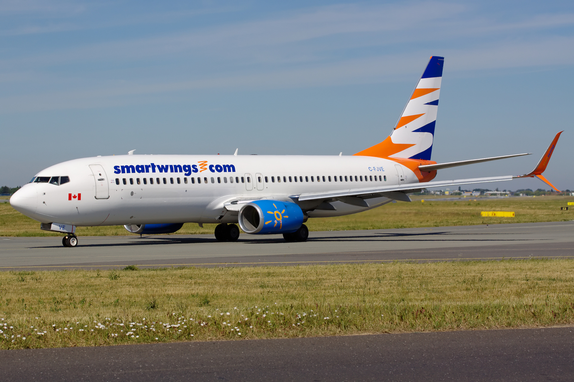 C-FJVE (Sunwing) (Samoloty » Spotting na EPWA » Boeing 737-800 » SmartWings)