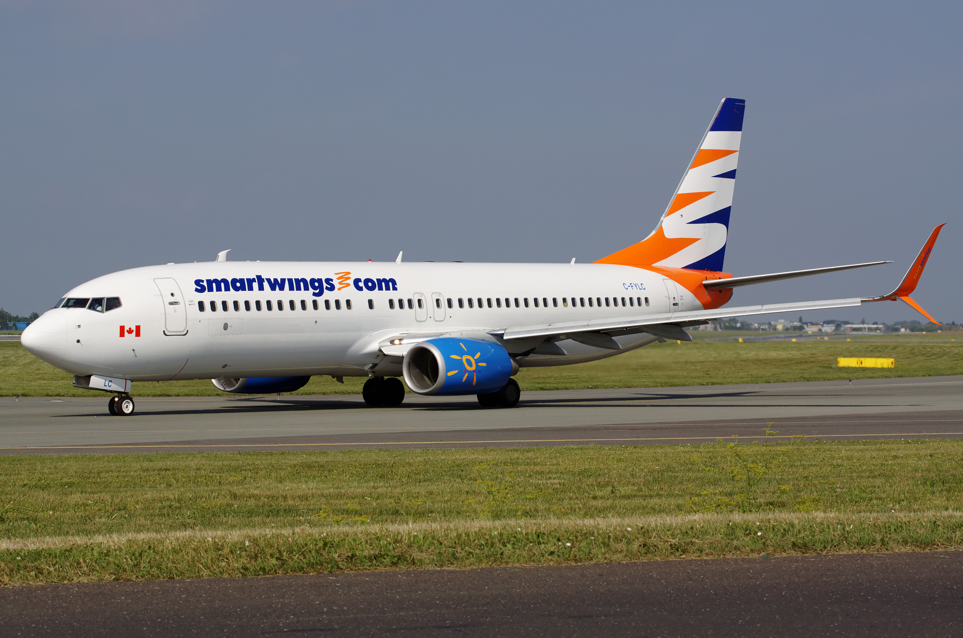 C-FYLC (Sunwing) (Samoloty » Spotting na EPWA » Boeing 737-800 » SmartWings)