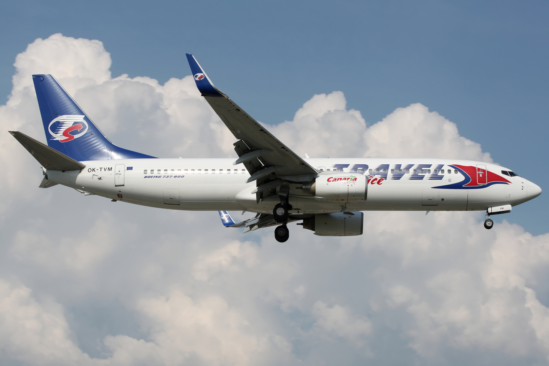 OK-TVM (Samoloty » Spotting na EPWA » Boeing 737-800 » Travel Service Airlines)