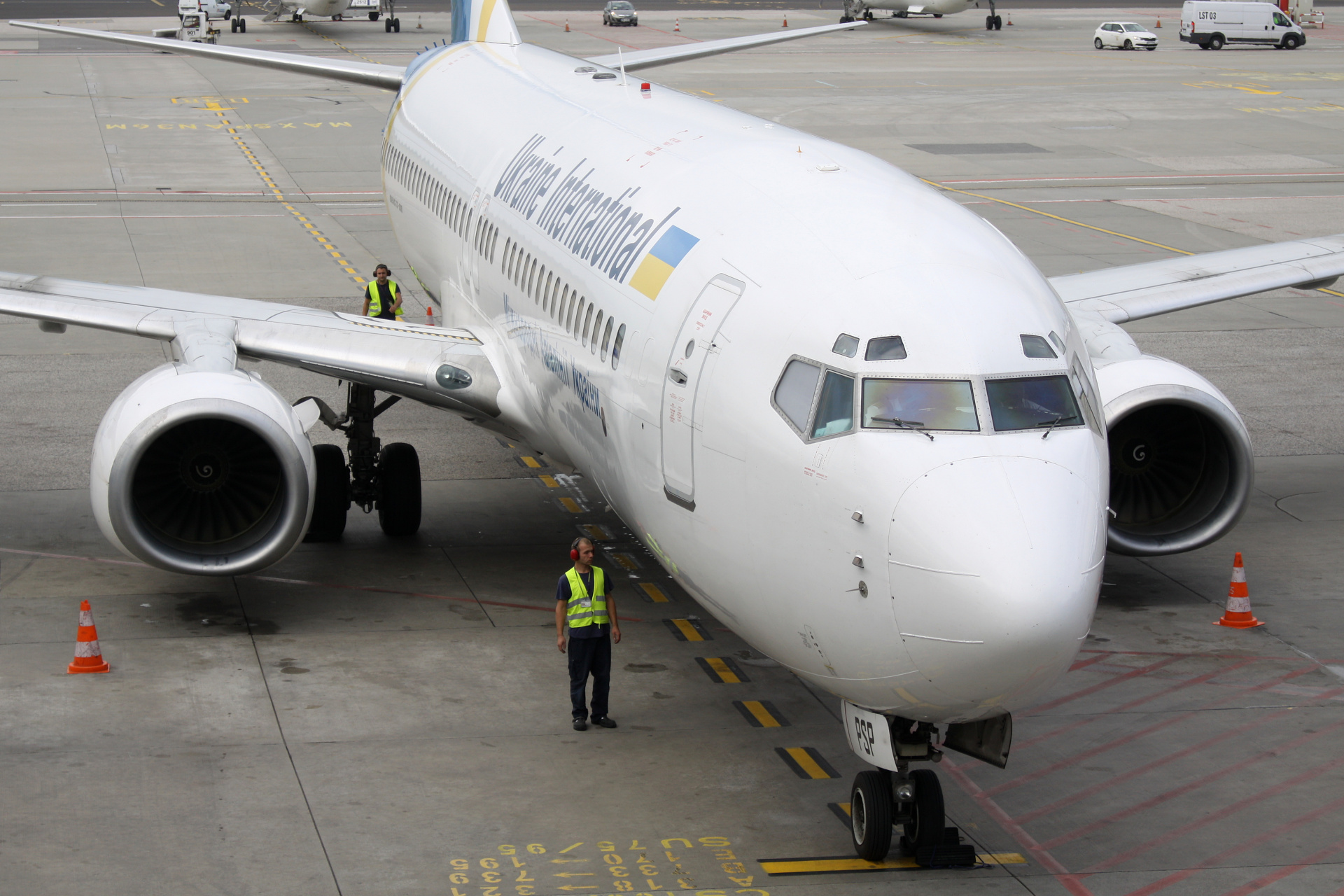 UR-PSP, Ukraine International Airlines (Samoloty » Spotting na EPWA » Boeing 737-800)
