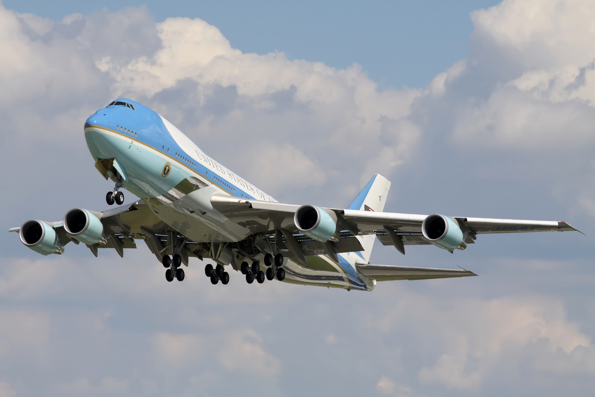 92-9000, U.S. Air Force (Aircraft » EPWA Spotting » Boeing 747-200 » VC-25A)
