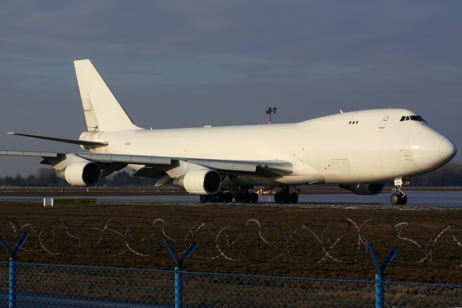 4X-ICB, Cargo Air Lines (Samoloty » Spotting na EPWA » Boeing 747-400F)