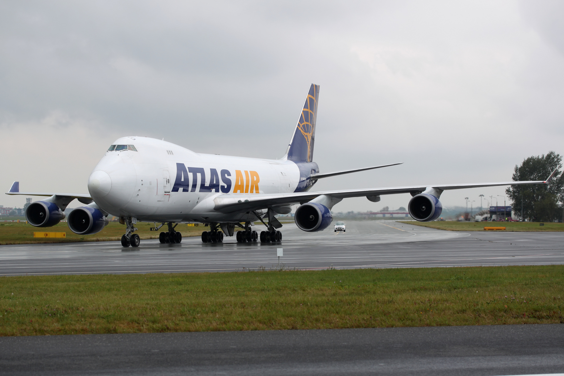 N475MC, Atlas Air (Aircraft » EPWA Spotting » Boeing 747-400F)
