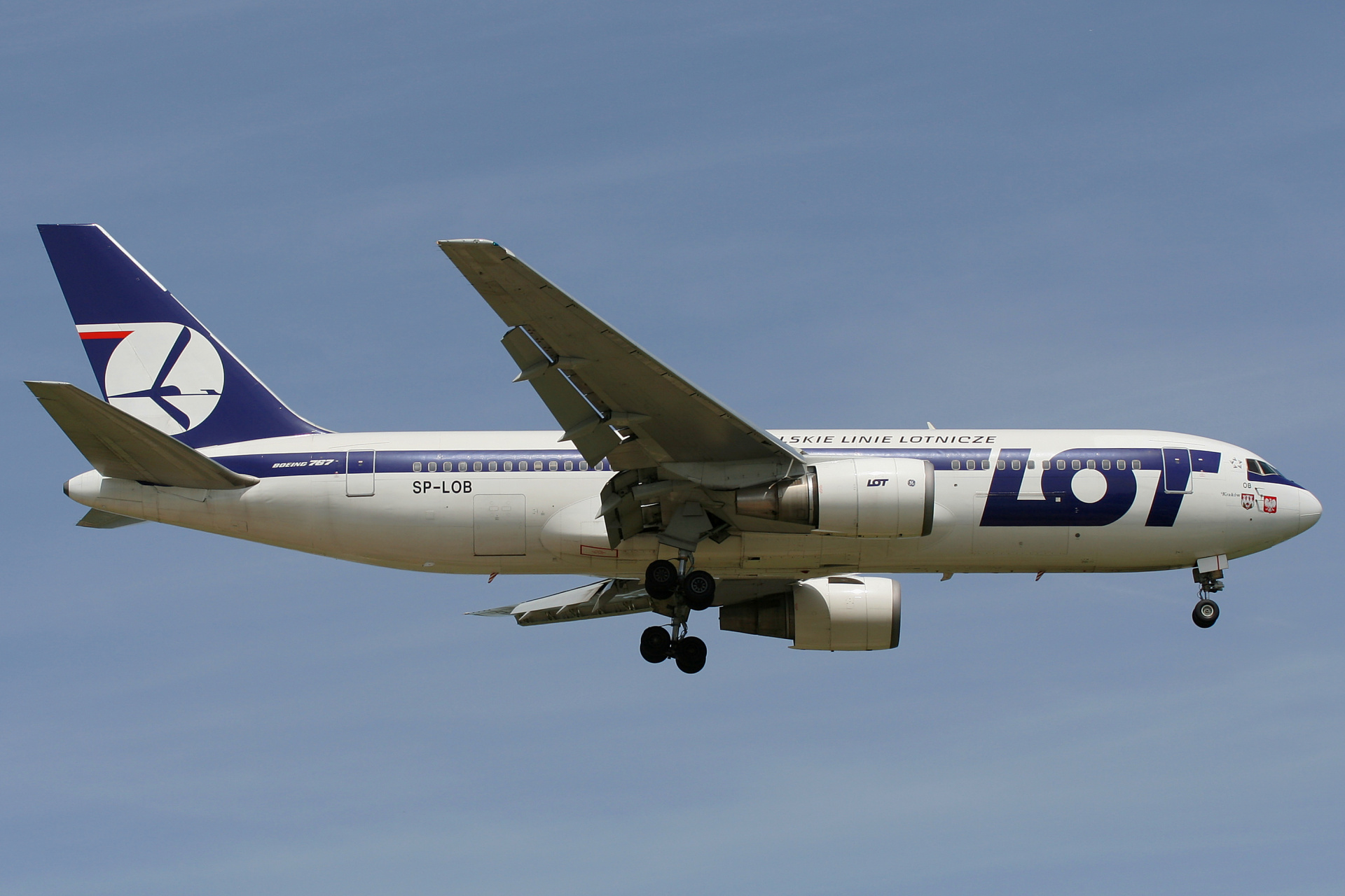 SP-LOB (Aircraft » EPWA Spotting » Boeing 767-200 » LOT Polish Airlines)