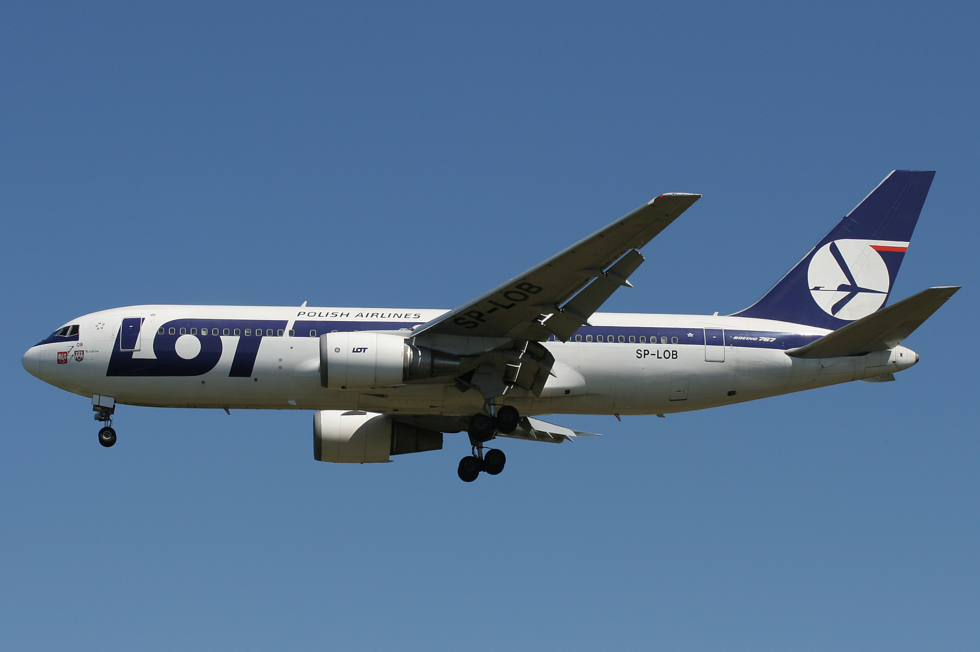 SP-LOB (Aircraft » EPWA Spotting » Boeing 767-200 » LOT Polish Airlines)