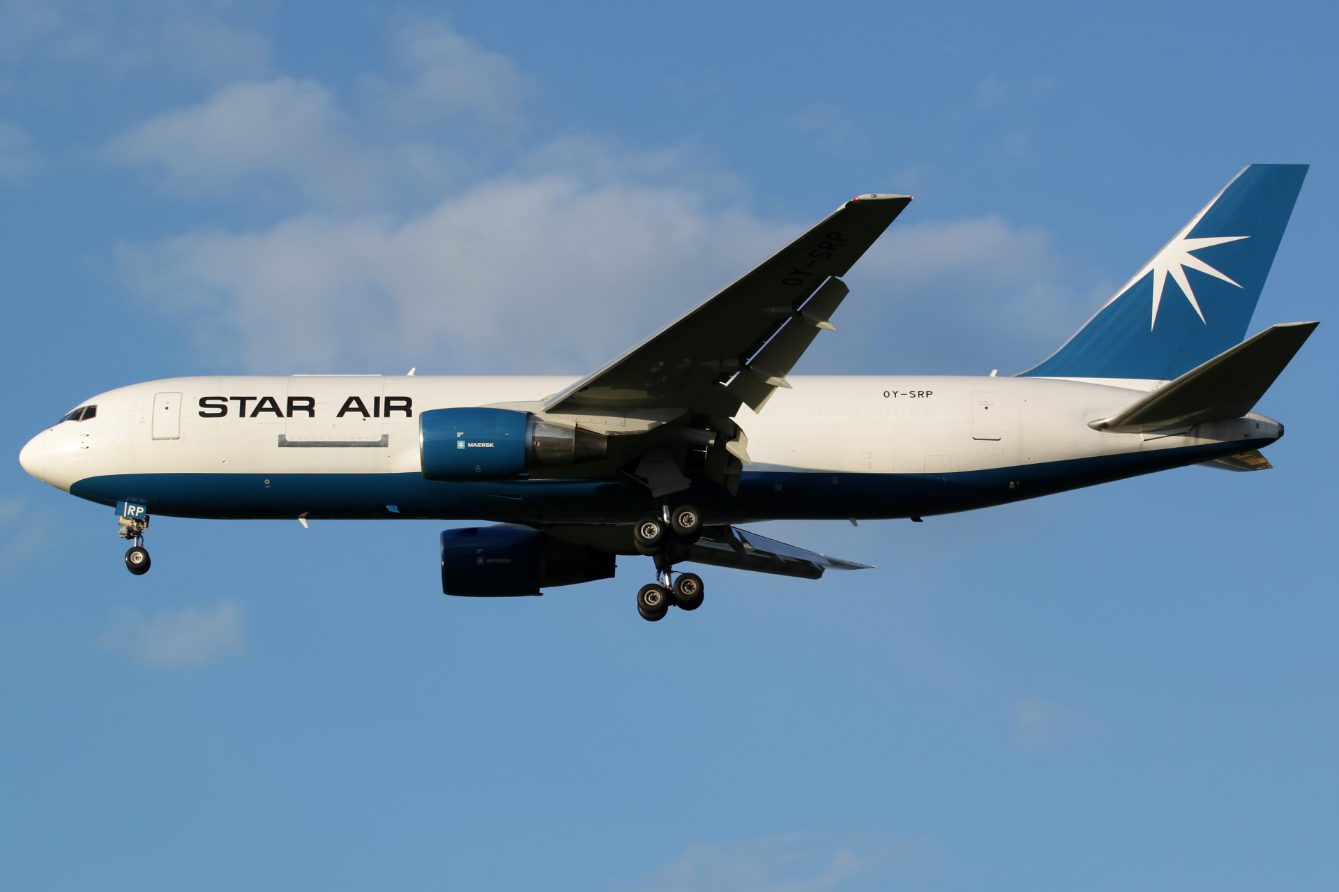 BDSF, OY-SRP, Maersk Star Air Freighter (new livery) (Aircraft » EPWA Spotting » Boeing 767-200SF)