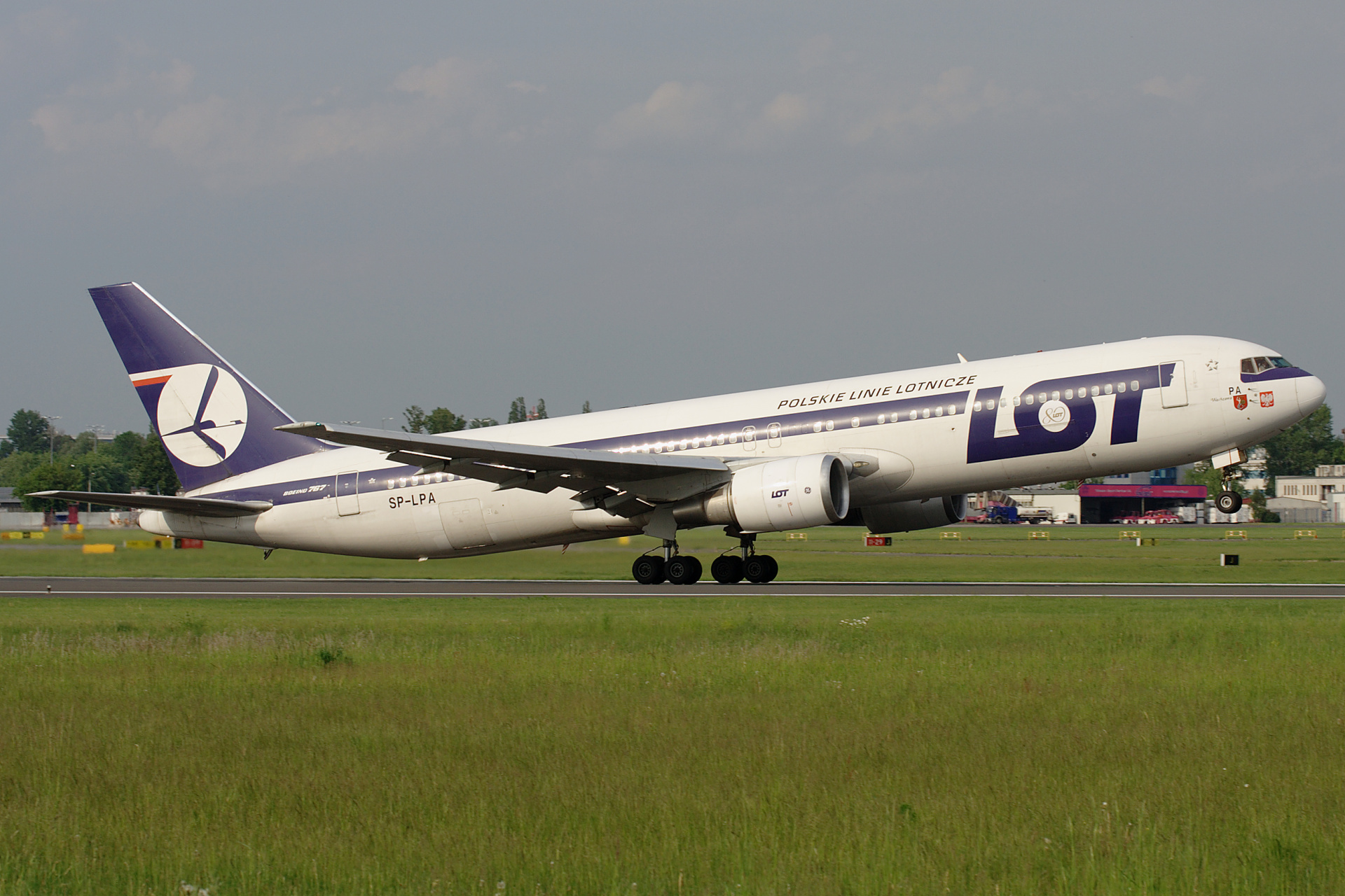 SP-LPA (80th Anniversary sticker) (Aircraft » EPWA Spotting » Boeing 767-300 » LOT Polish Airlines)