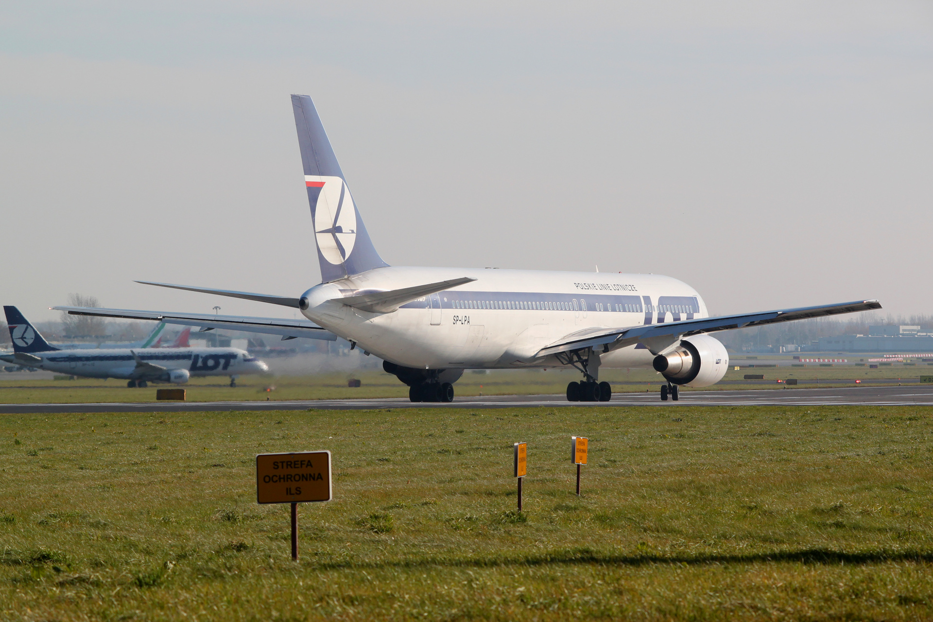 SP-LPA (Aircraft » EPWA Spotting » Boeing 767-300 » LOT Polish Airlines)