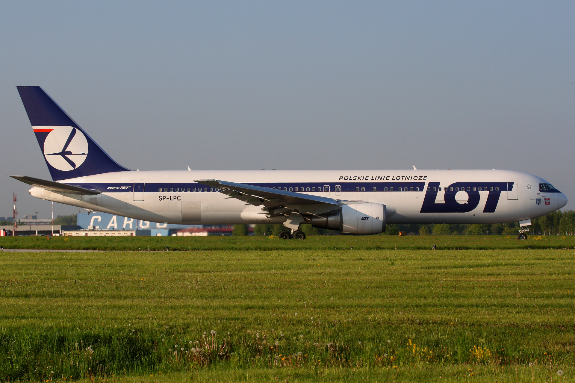 SP-LPC (Aircraft » EPWA Spotting » Boeing 767-300 » LOT Polish Airlines)
