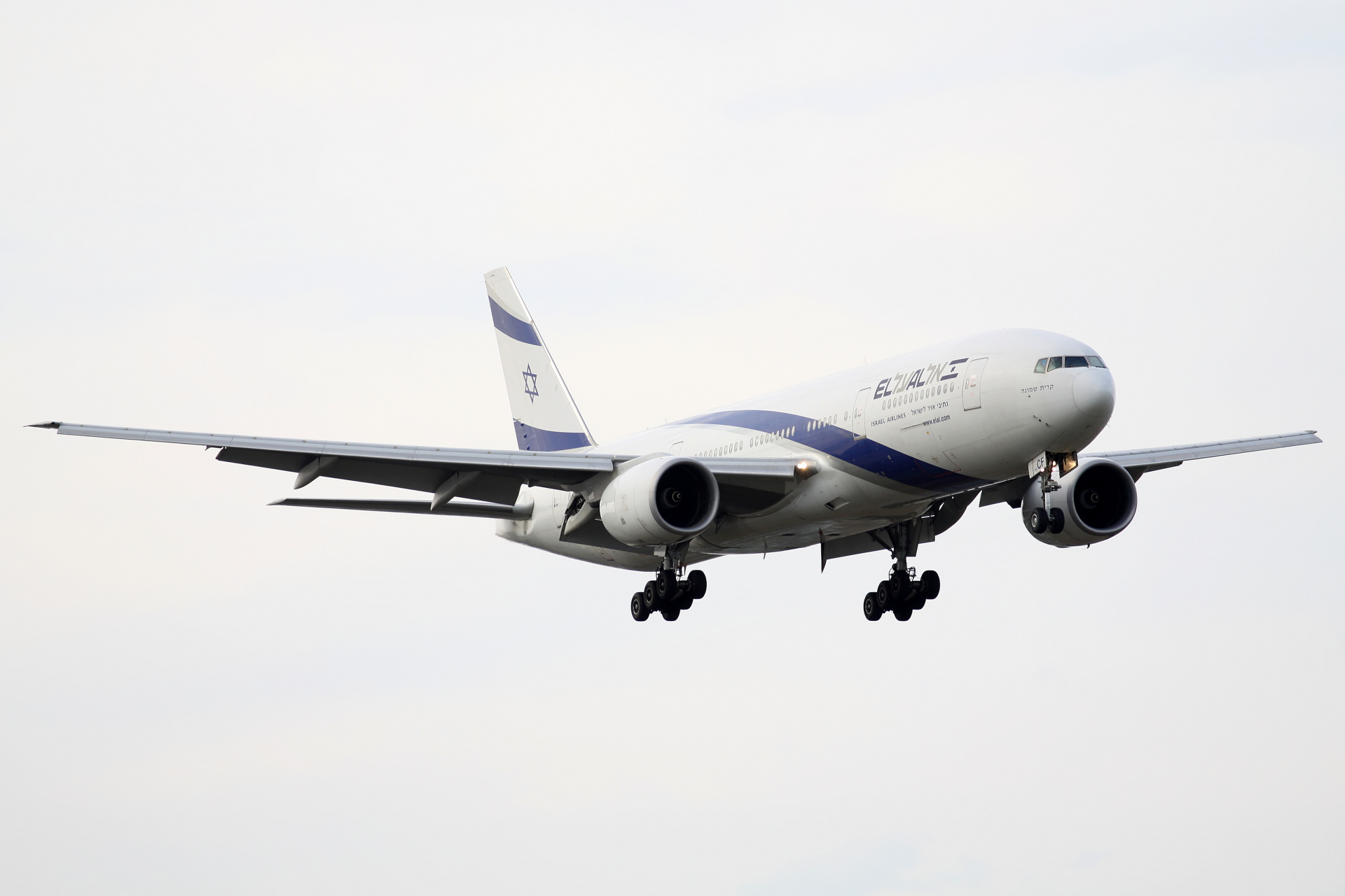 4X-ECF, El Al Israel Airlines (Samoloty » Spotting na EPWA » Boeing 777-200 i 200ER)