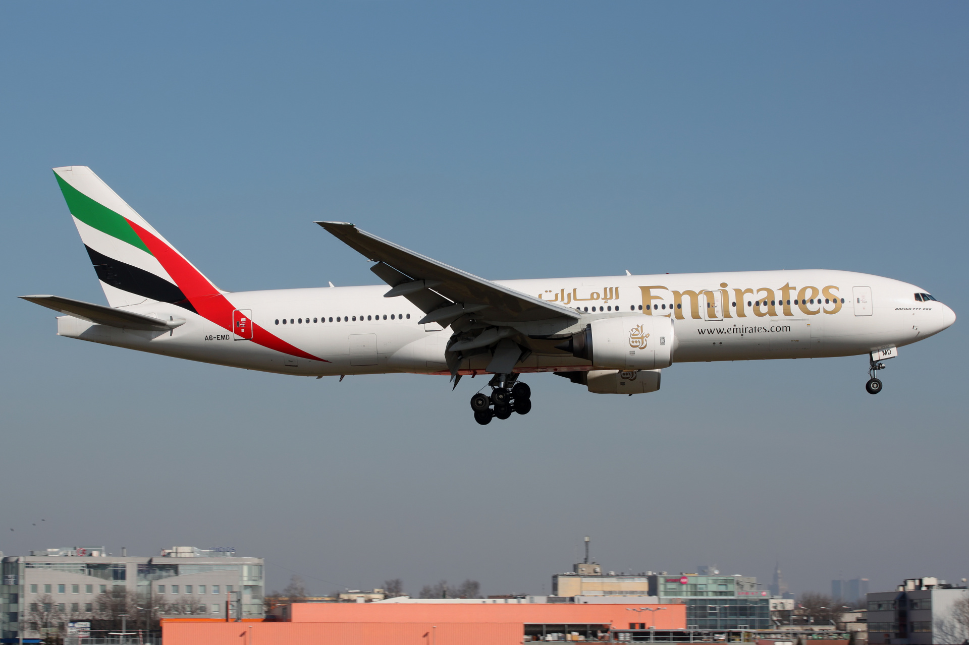 A6-EMD (Aircraft » EPWA Spotting » Boeing 777-200 and 200ER » Emirates)