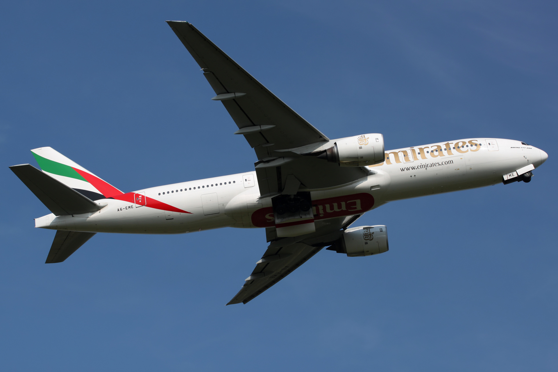 A6-EME (Aircraft » EPWA Spotting » Boeing 777-200 and 200ER » Emirates)