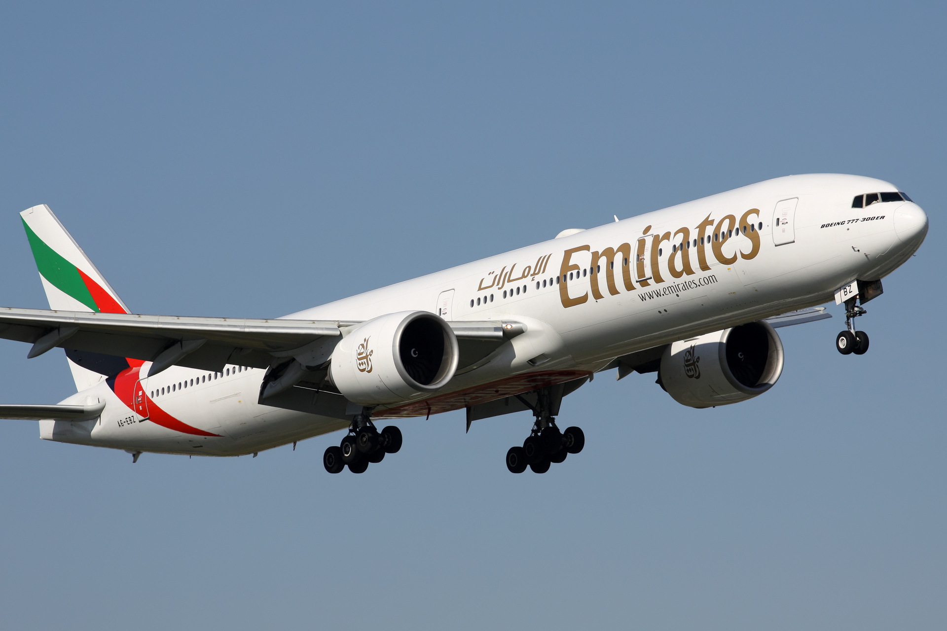 A6-EBZ (Aircraft » EPWA Spotting » Boeing 777-300ER » Emirates)