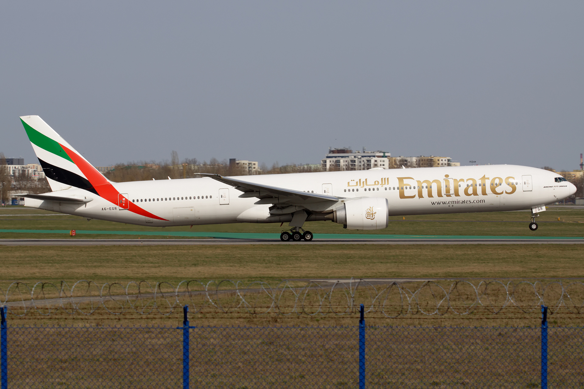 A6-EGR (Samoloty » Spotting na EPWA » Boeing 777-300ER » Emirates)