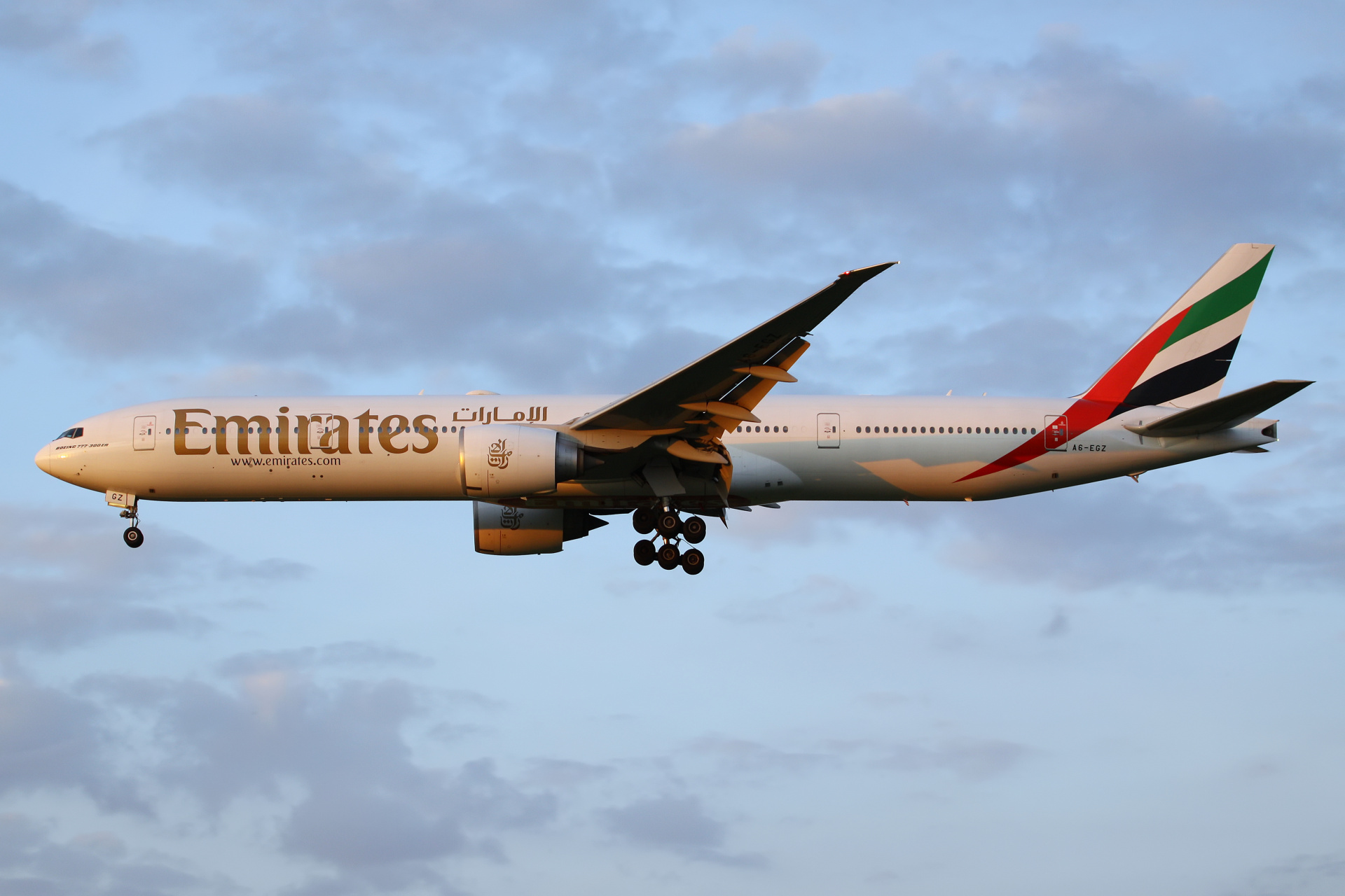 A6-EGZ (Aircraft » EPWA Spotting » Boeing 777-300ER » Emirates)