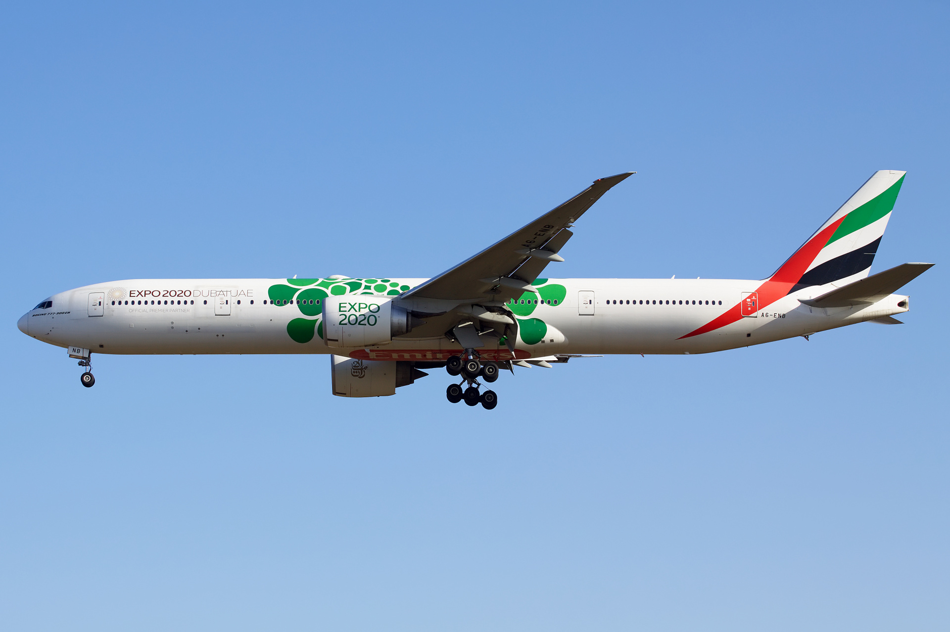 A6-ENB (malowanie EXPO 2020 Dubaj - Zrównoważony rozwój) (Samoloty » Spotting na EPWA » Boeing 777-300ER » Emirates)