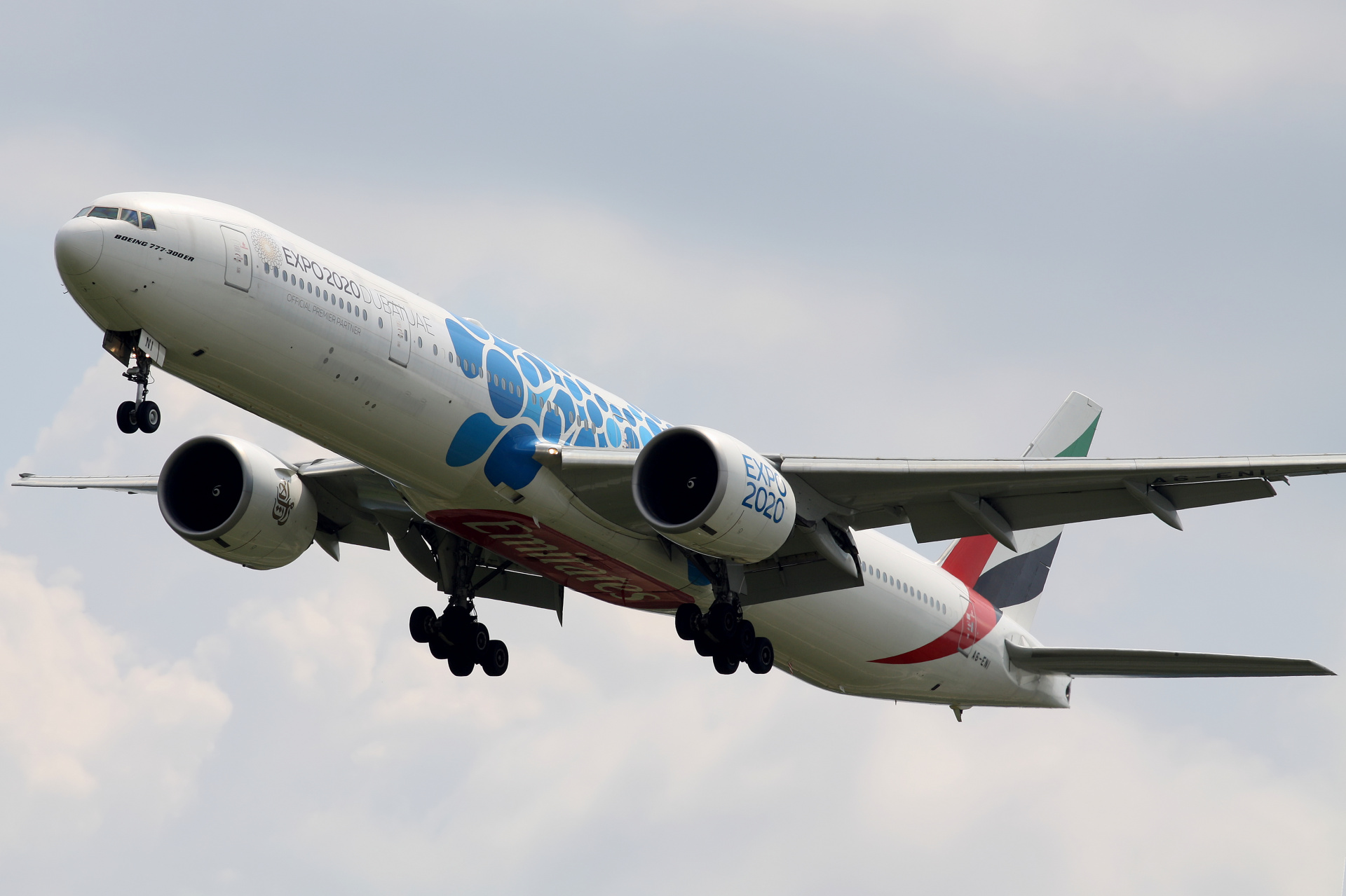 A6-ENI (EXPO 2020 Dubai - Mobility livery) (Aircraft » EPWA Spotting » Boeing 777-300ER » Emirates)