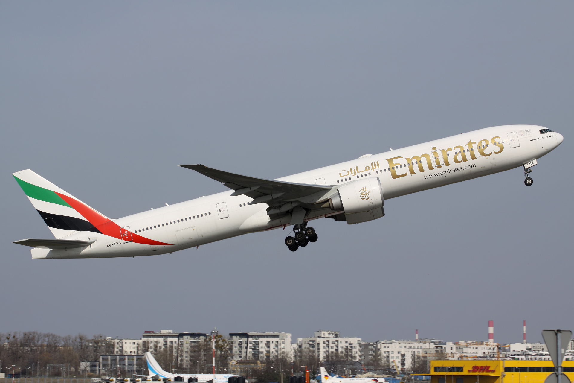 A6-ENX (EXPO 2020 Dubai sticker) (Aircraft » EPWA Spotting » Boeing 777-300ER » Emirates)