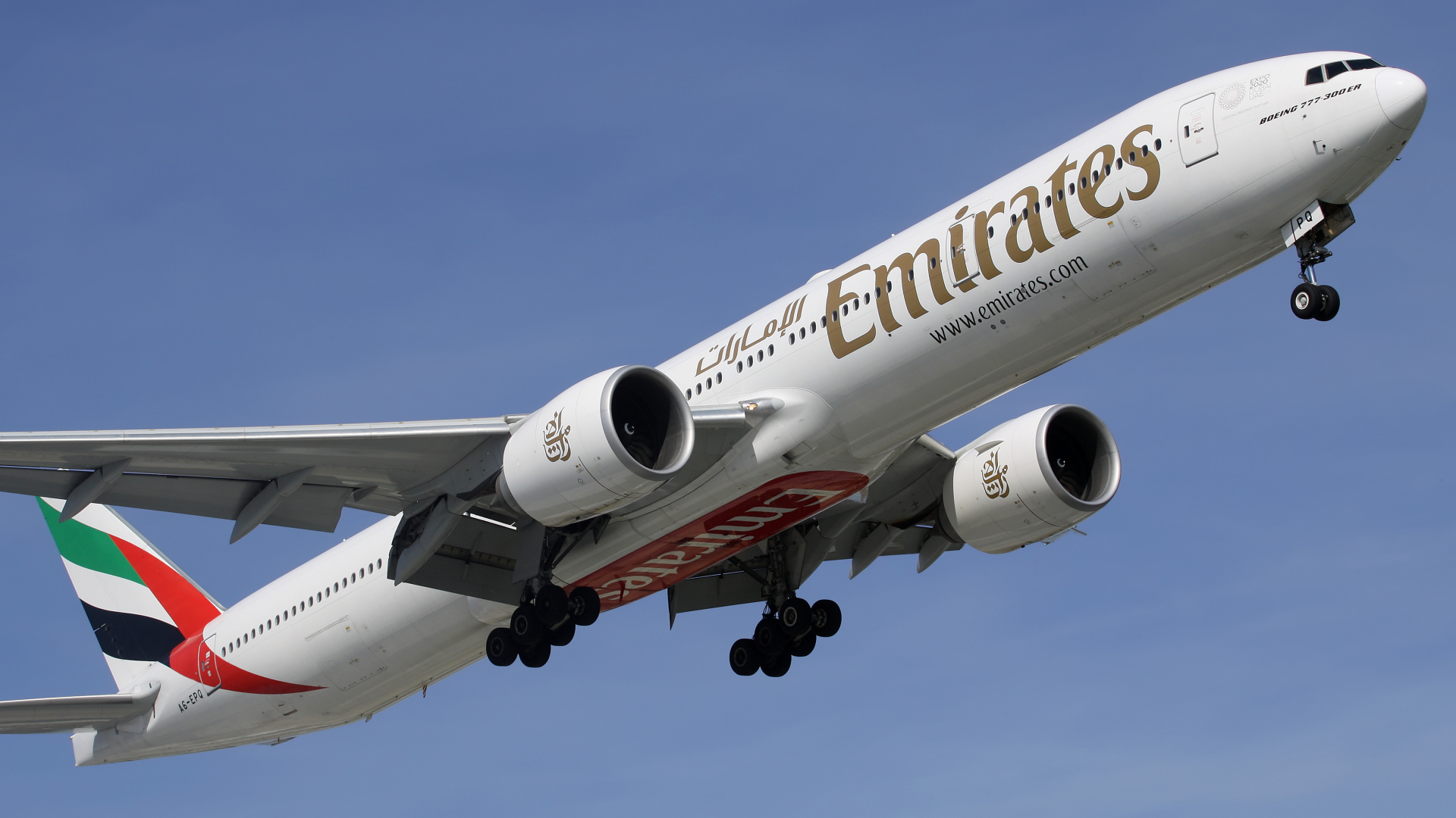 A6-EPQ (naklejka EXPO 2020 Dubaj) (Samoloty » Spotting na EPWA » Boeing 777-300ER » Emirates)