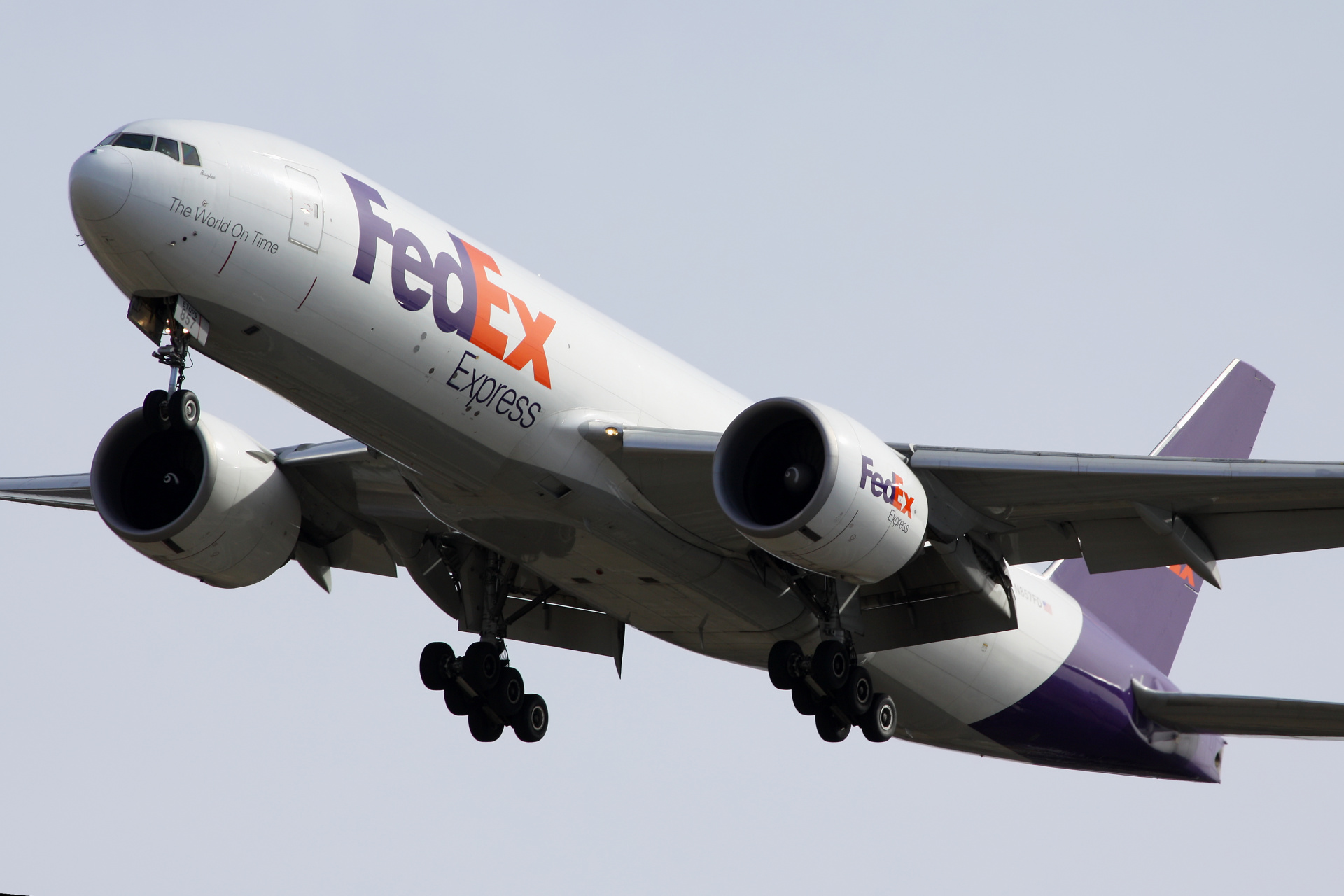 N857FD, FedEx Express (Samoloty » Spotting na EPWA » Boeing 777F)