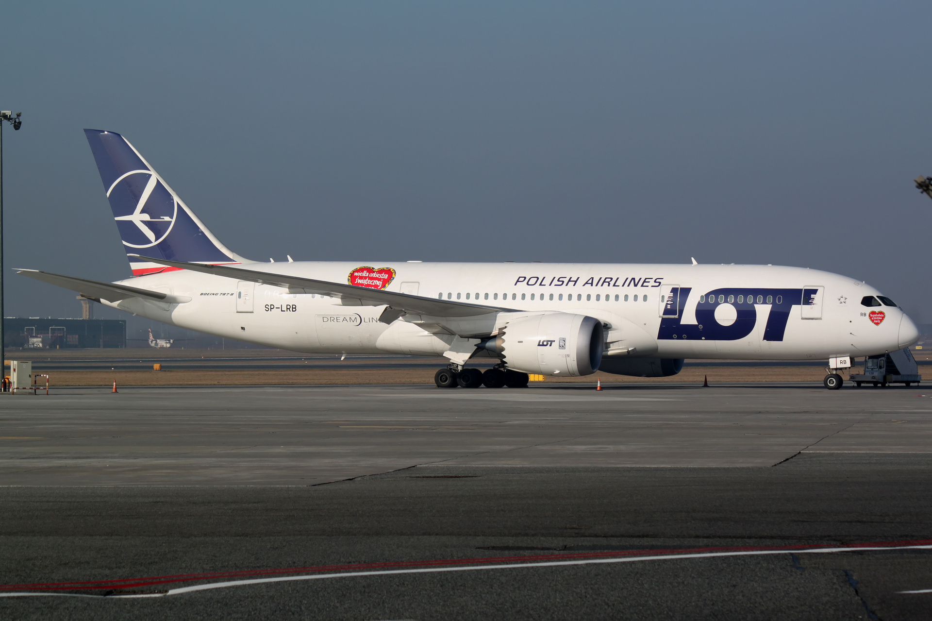 SP-LRB (WOŚP logos) (Samoloty » Spotting na EPWA » Boeing 787-8 Dreamliner » Polskie Linie Lotnicze LOT)