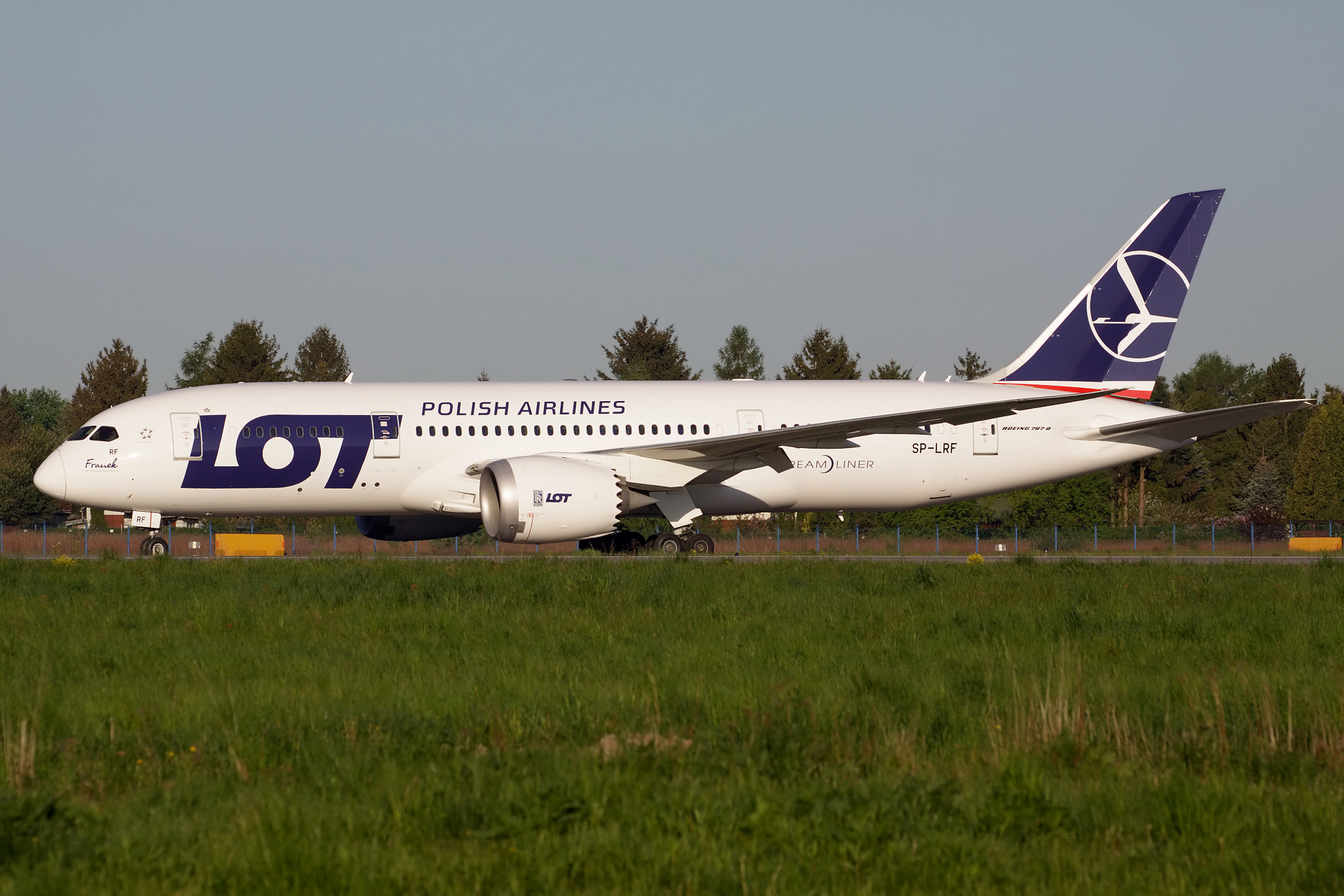 SP-LRF (Samoloty » Spotting na EPWA » Boeing 787-8 Dreamliner » Polskie Linie Lotnicze LOT)