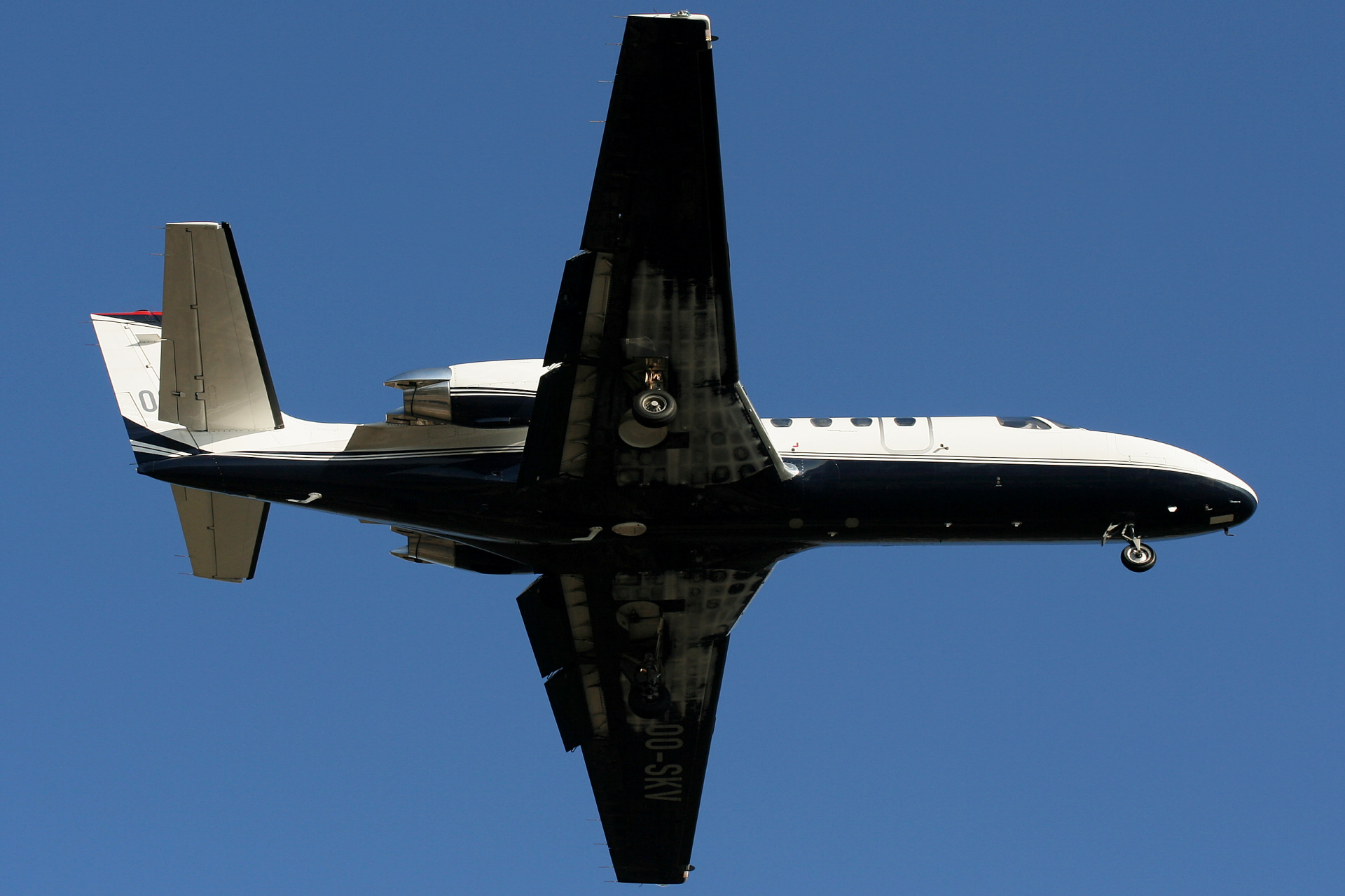Citation V, OO-SKV, Sky Service (Aircraft » EPWA Spotting » Cessna 560 and revisions)
