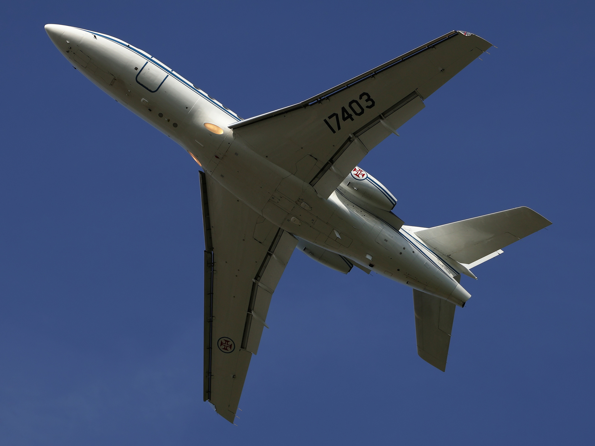 17403, Portugalskie Siły Powietrzne (Samoloty » Spotting na EPWA » Dassault Falcon 50)