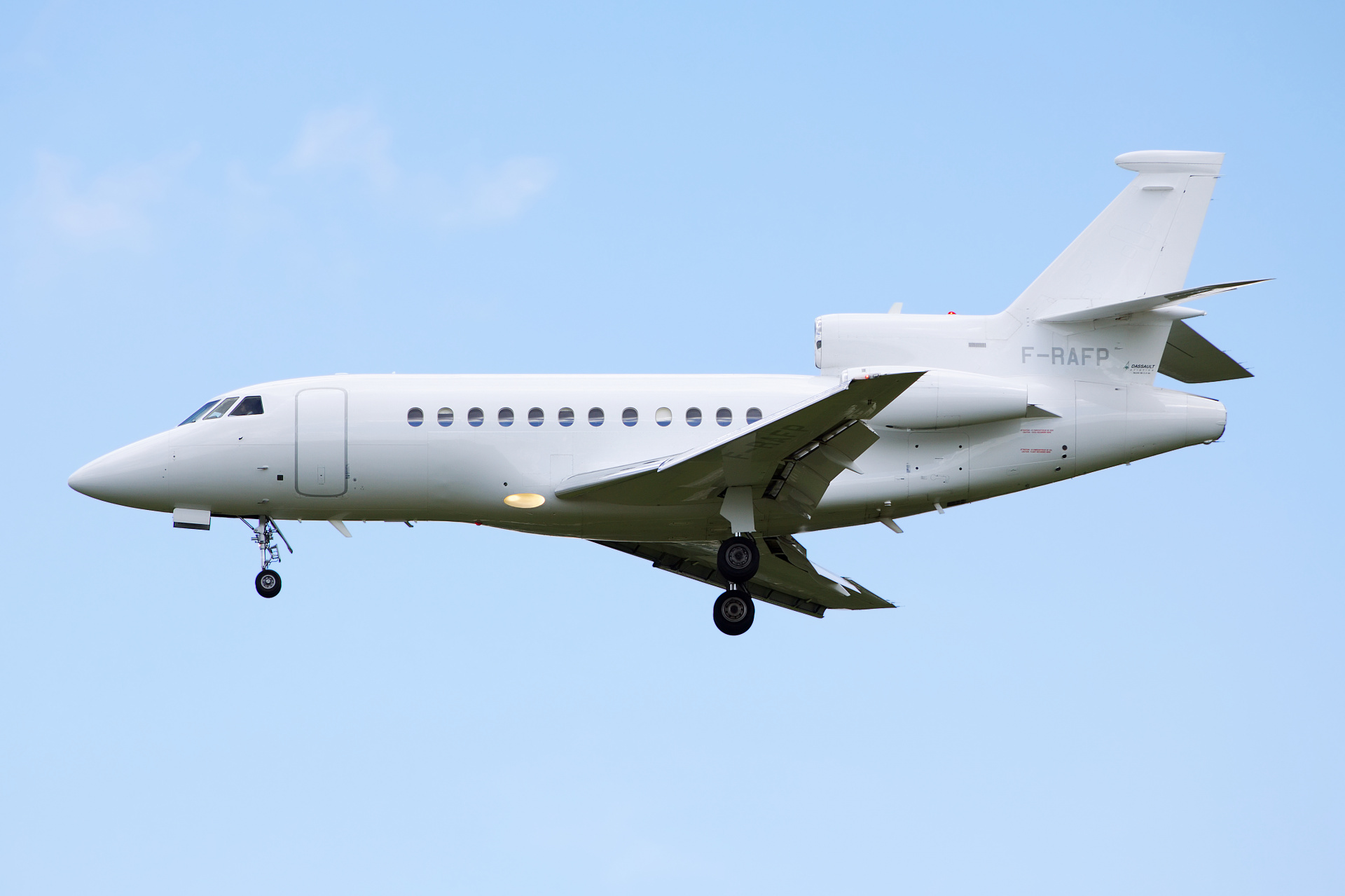 F-RAFP, French Air Force (Aircraft » EPWA Spotting » Dassault Falcon 900)