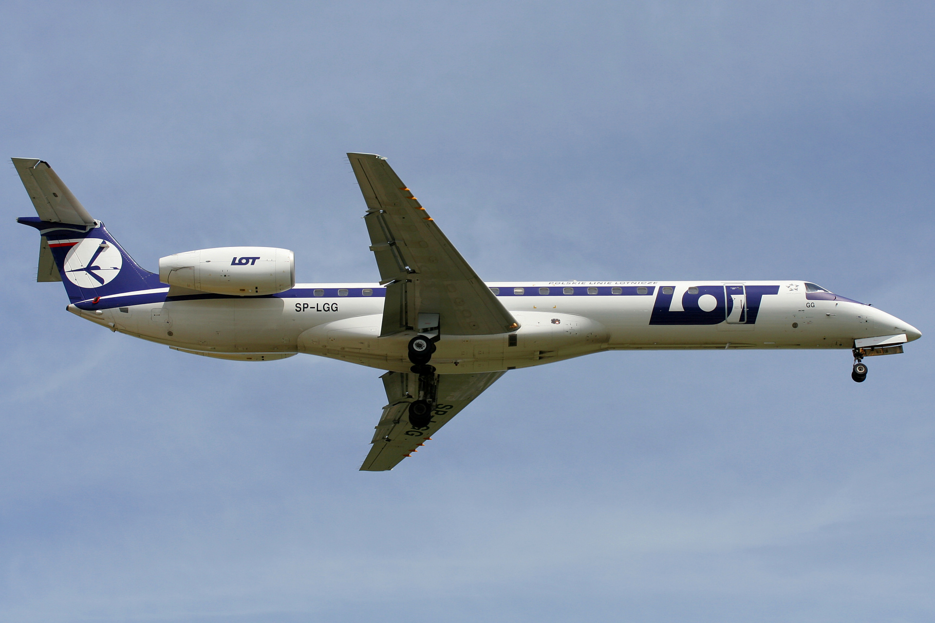 SP-LGG (Samoloty » Spotting na EPWA » Embraer ERJ-145 » Polskie Linie Lotnicze LOT)
